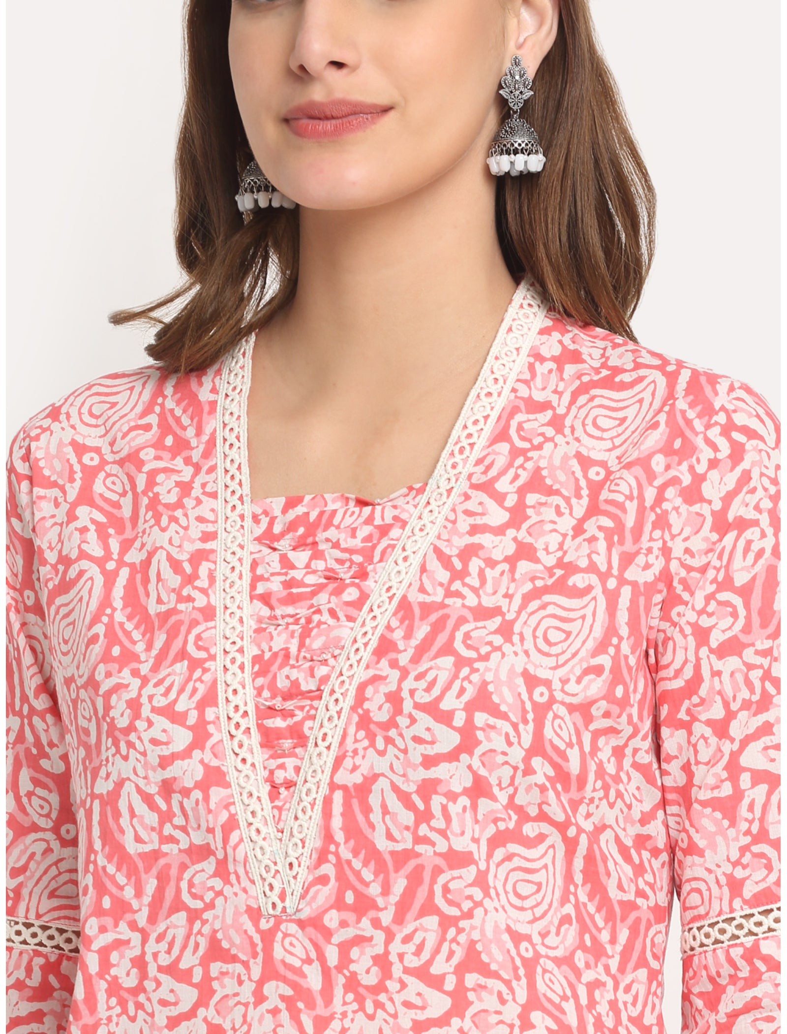 Maluka Women’s Pink/Green Cotton Ethnic Motifs Kurta with 3/4 Sleeve & Gotta Patti Work