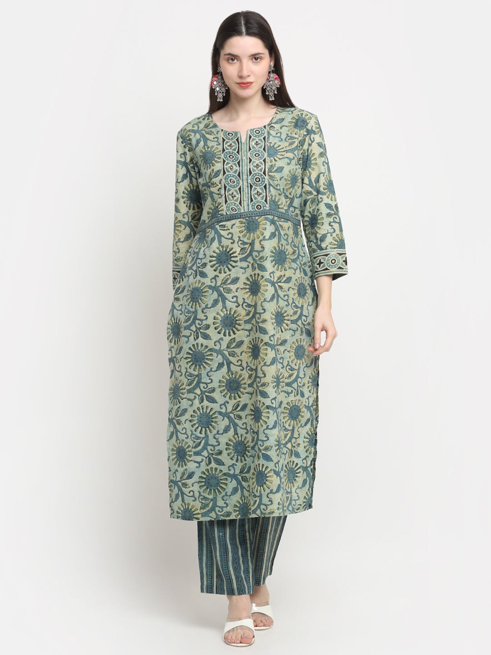 Maluka Women Cotton Green Hand Block Floral Printed Kurta Set