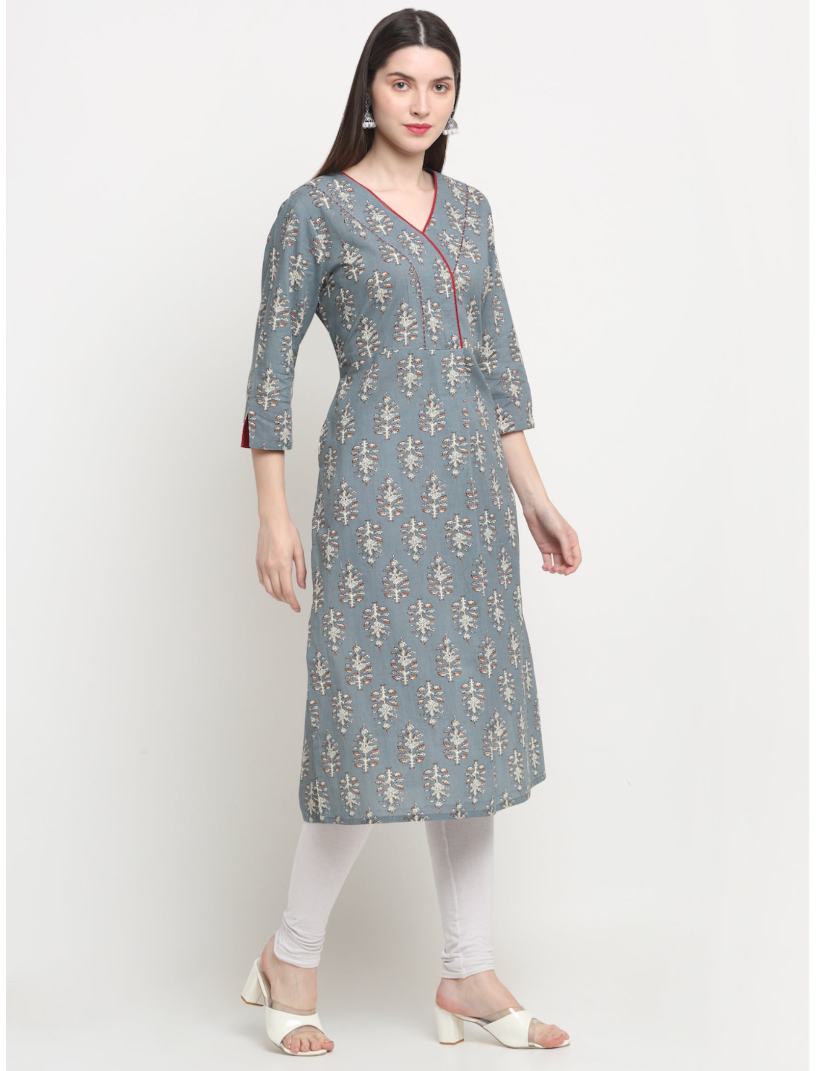 Maluka Women’s Grey/Green Cotton Floral Print Kurta with 3/4 Sleeve & Tagai Work