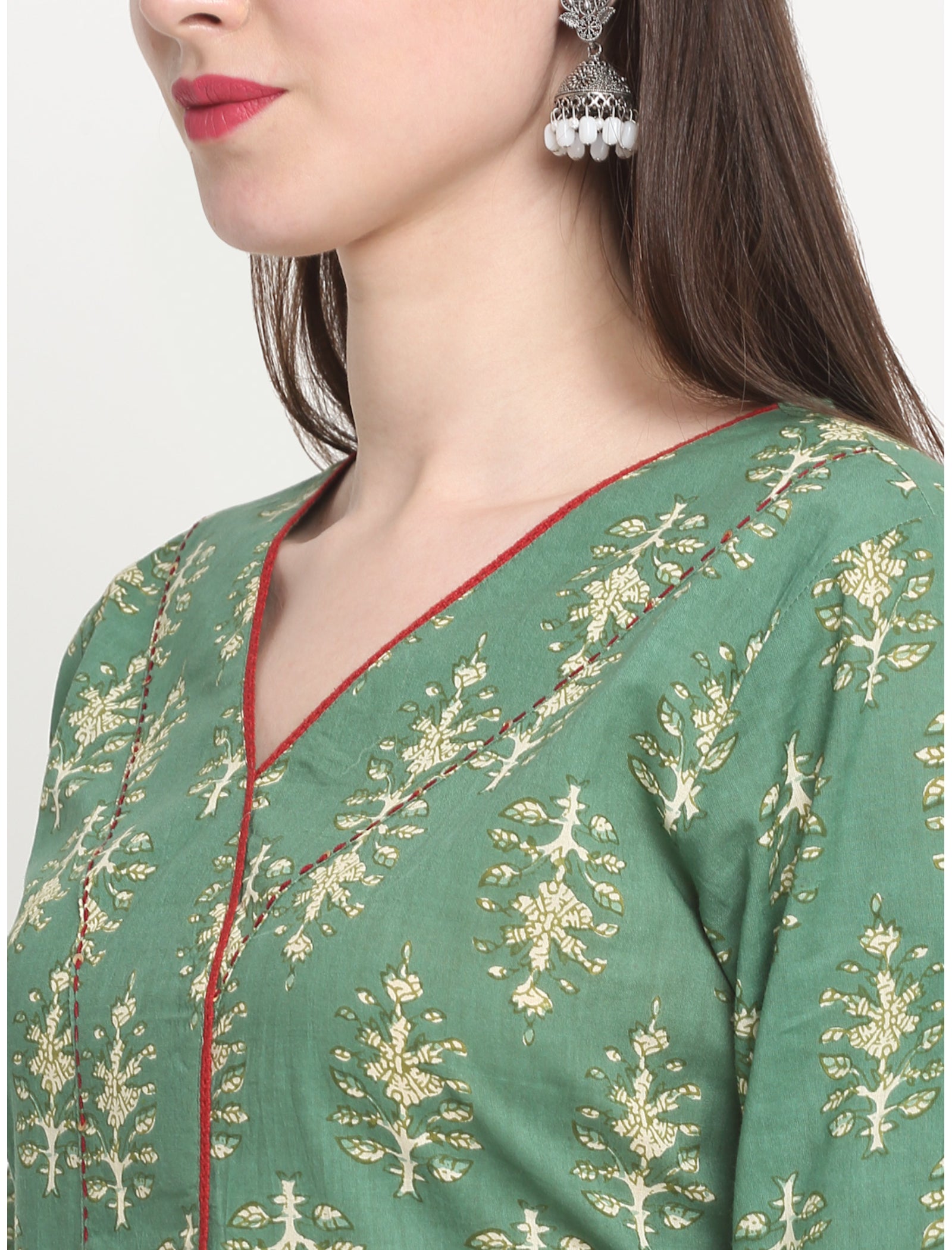 Maluka Women’s Grey/Green Cotton Floral Print Kurta with 3/4 Sleeve & Tagai Work