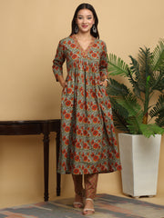 Maluka Women’s Green Floral Print Cotton Kurta Pant Set with Sequins