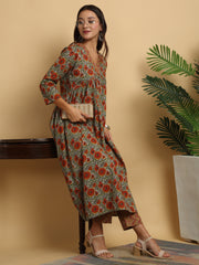 Maluka Women’s Green Floral Print Cotton Kurta Pant Set with Sequins