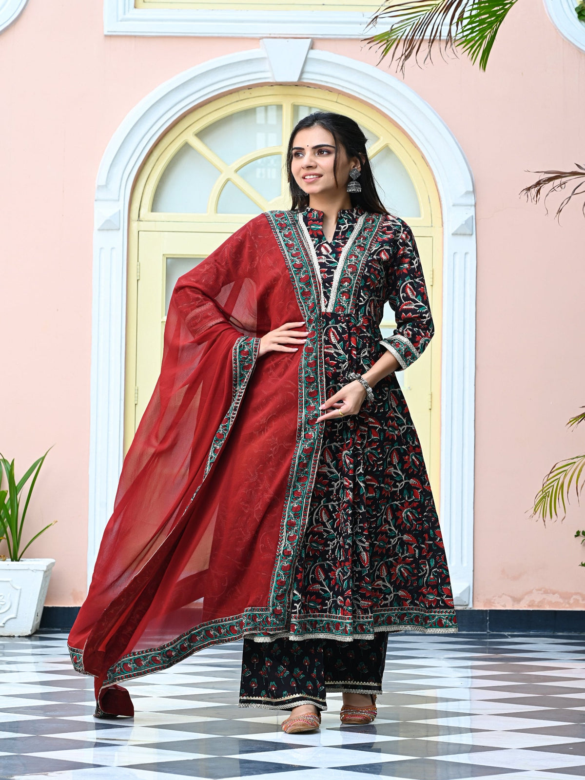 Maluka Women Cotton Black Hand Block Floral Printed Kurta set