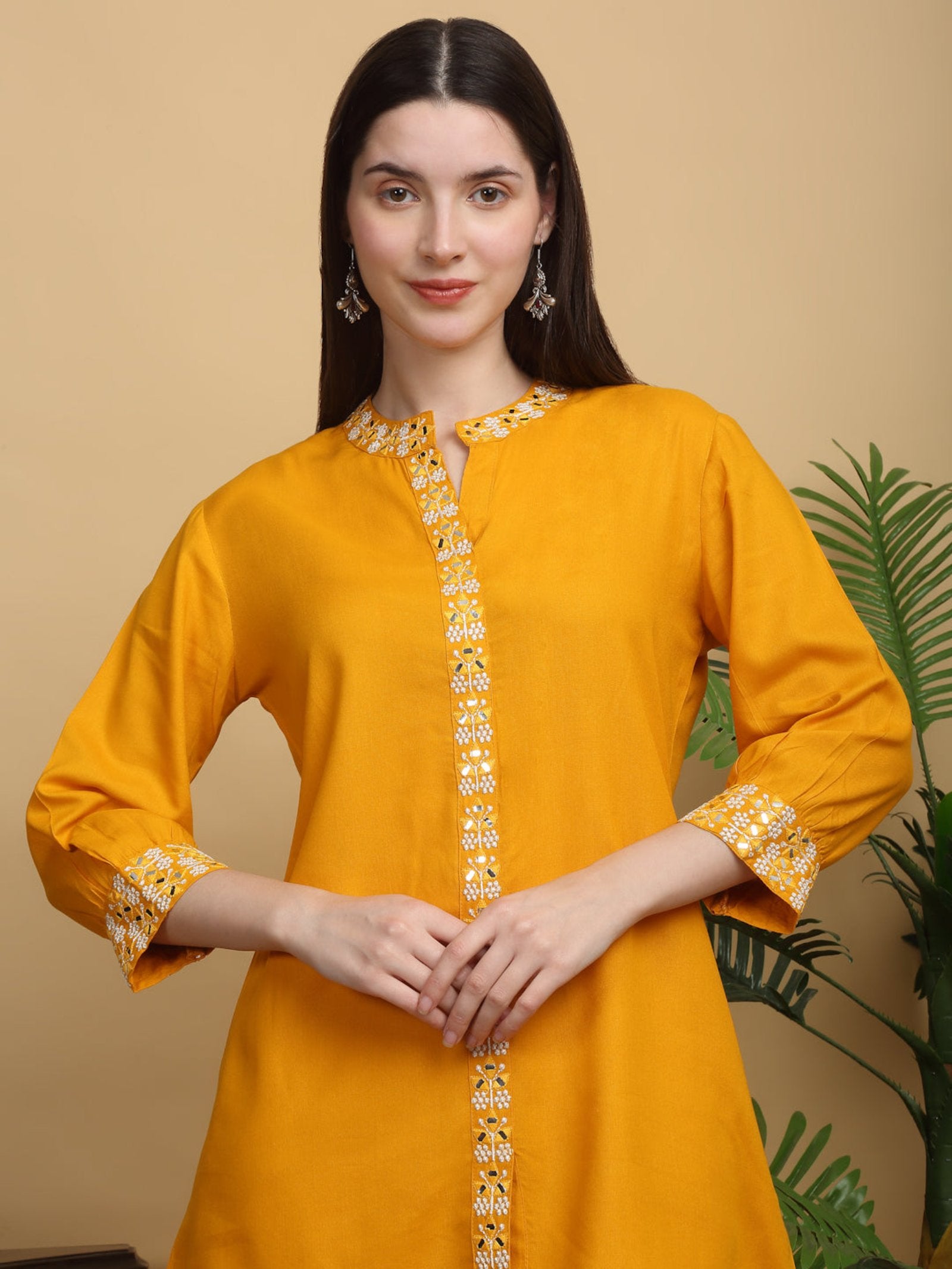 Maluka Women Rayon Solid Print Embroidery Co-Ord Set