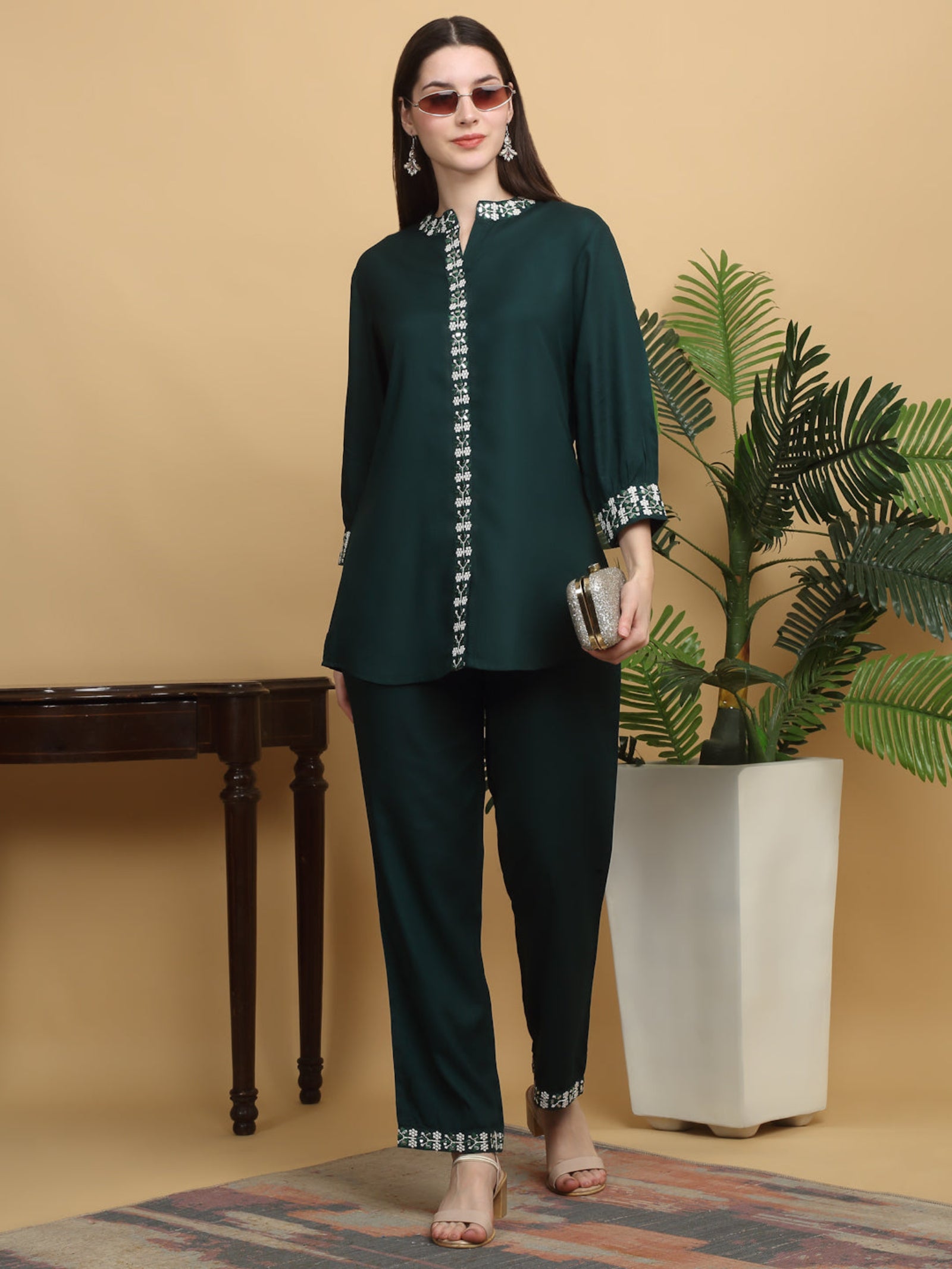 Maluka Women Rayon Solid Print Embroidery Co-Ord Set