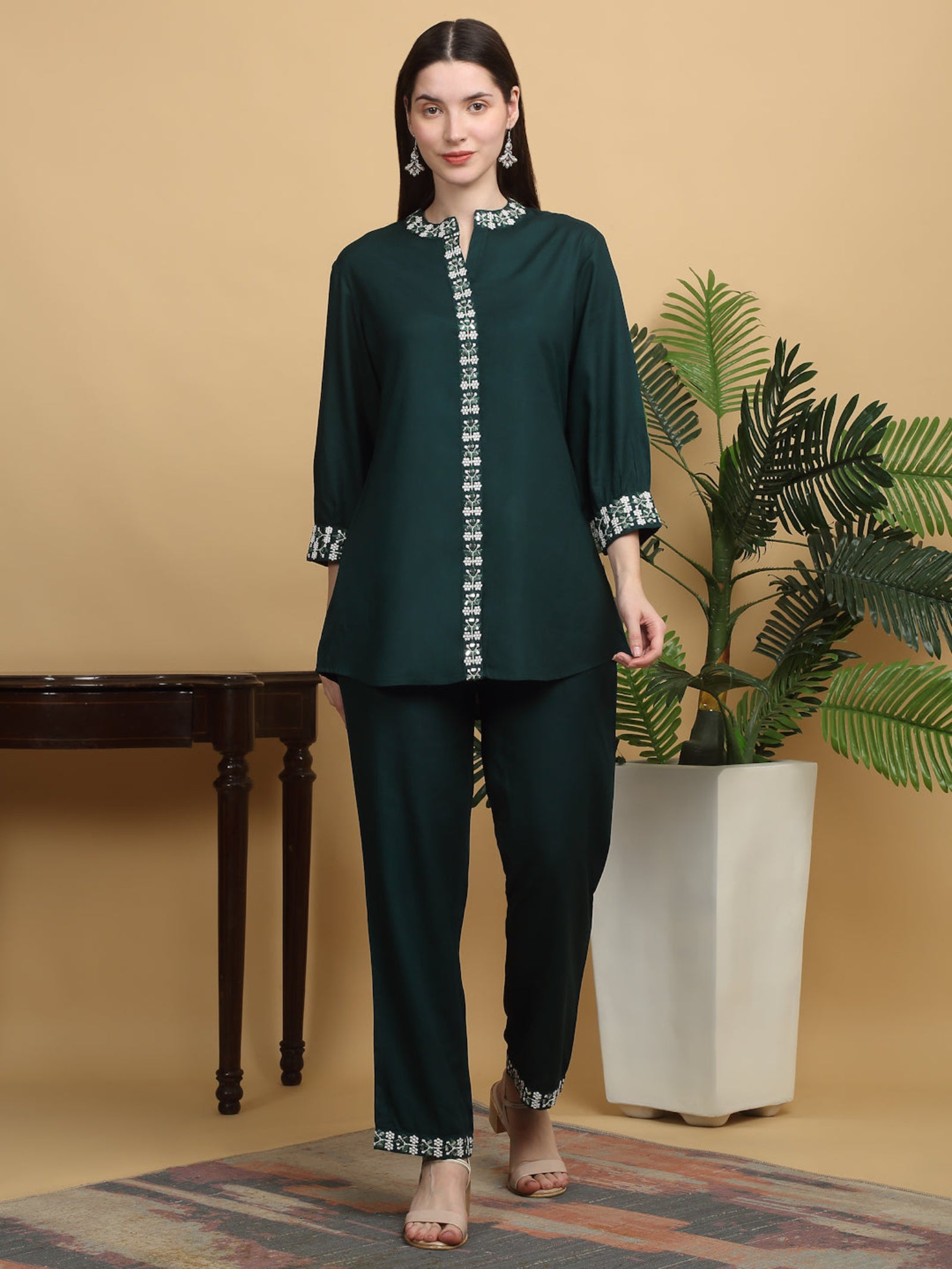 Maluka Women Rayon Solid Print Embroidery Co-Ord Set