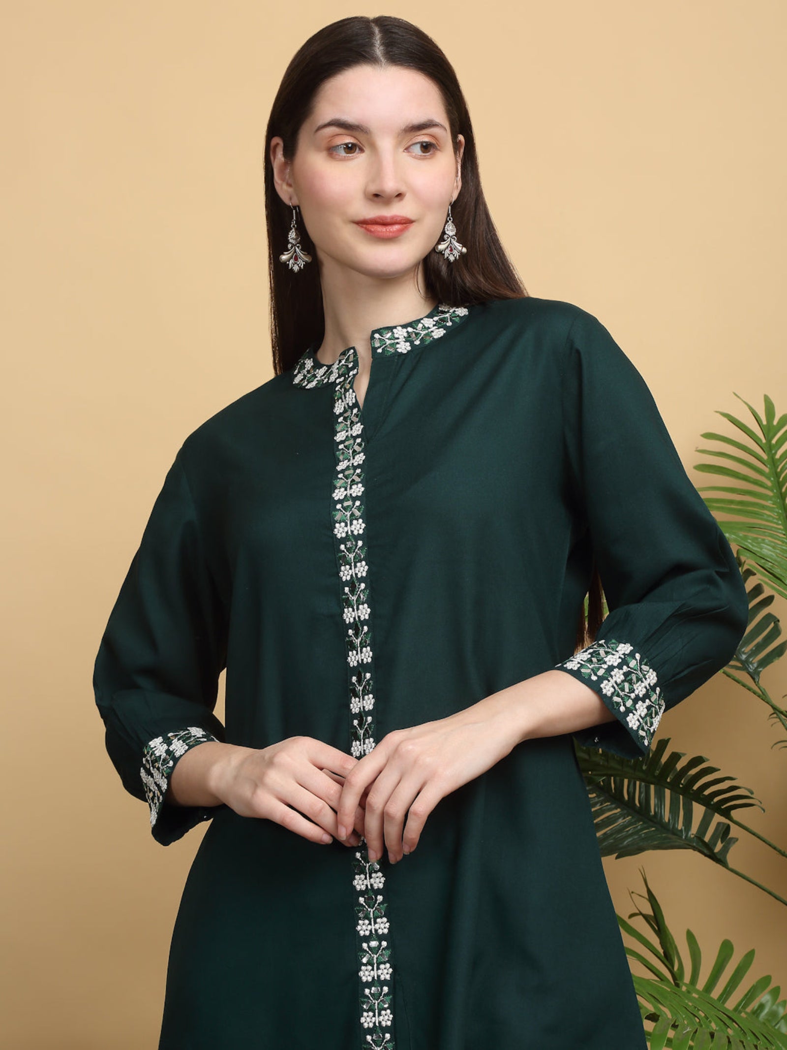 Maluka Women Rayon Solid Print Embroidery Co-Ord Set