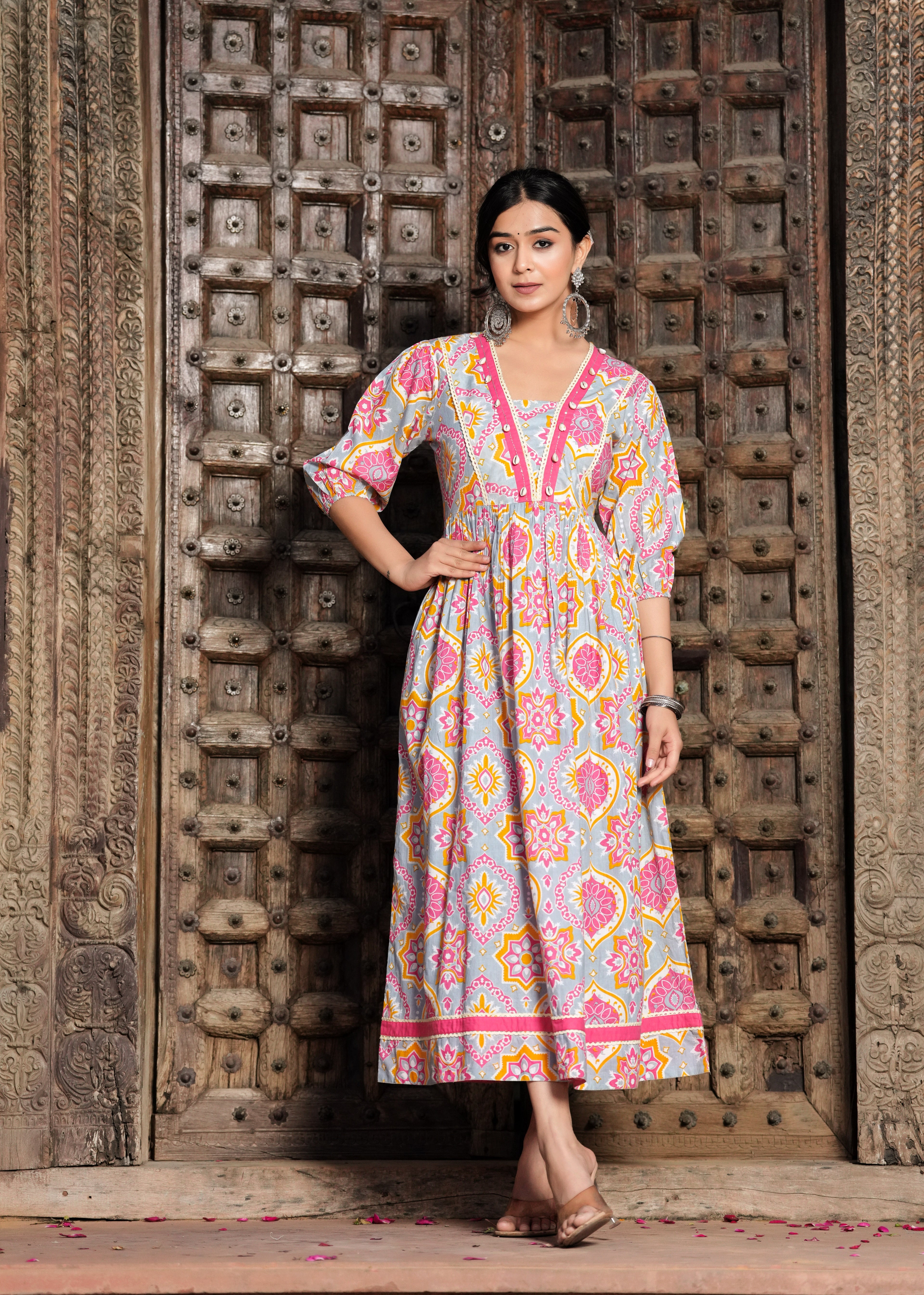 Maluka Women Cotton Floral Printed Kurta