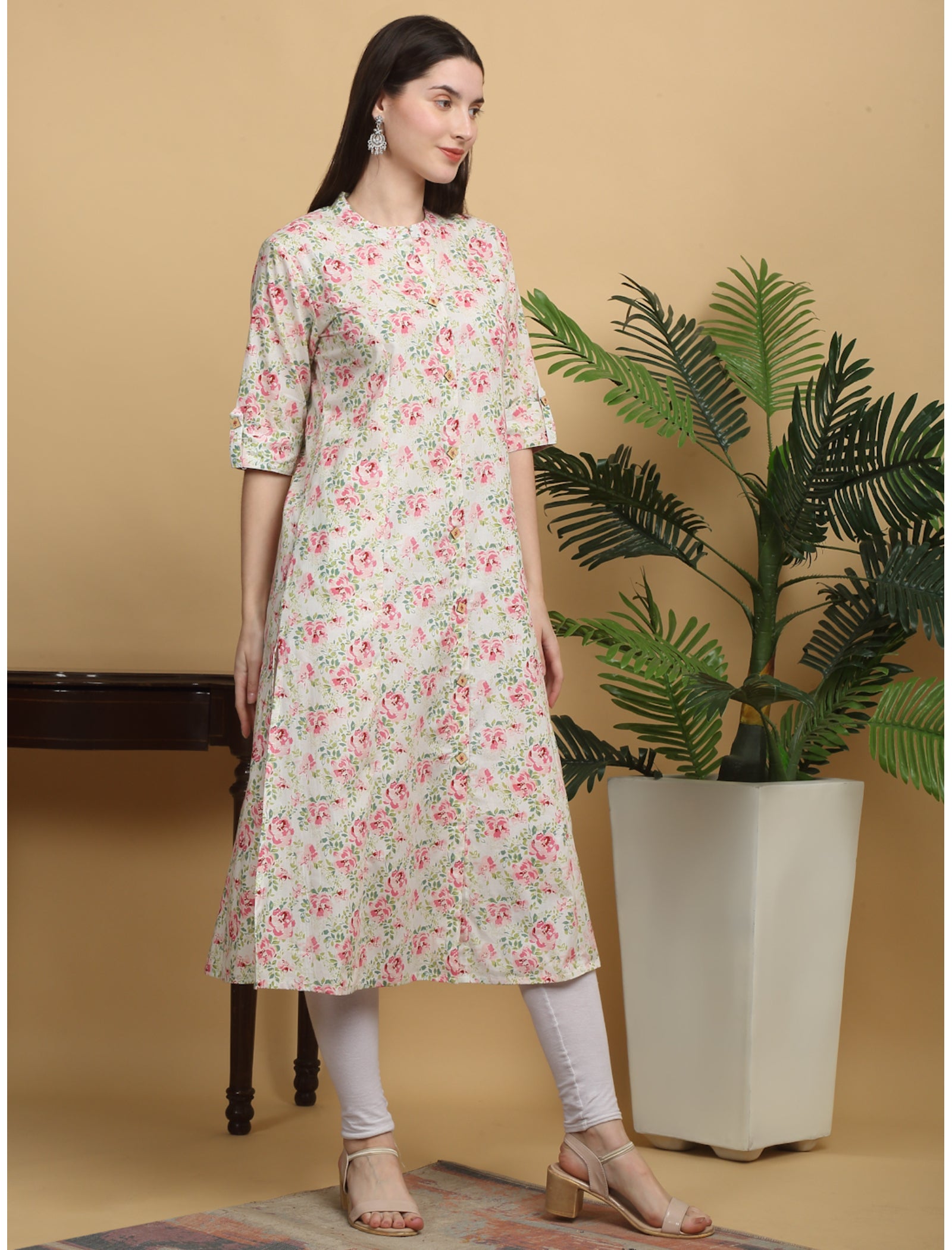 Maluka Women Cotton Floral Printed with Button Work Kurta