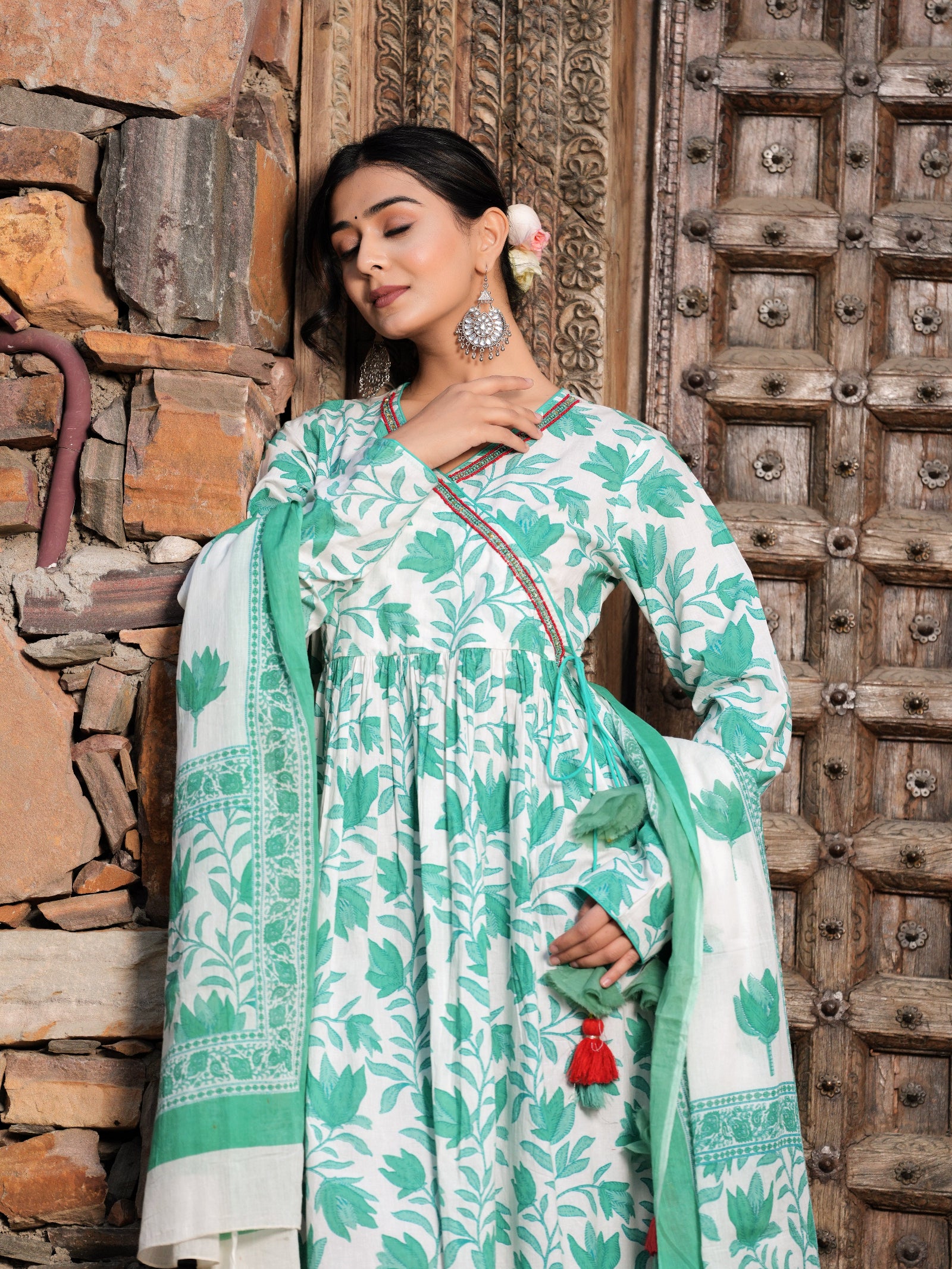 Maluka Women Cotton Floral Print Kurta With Dupatta Set