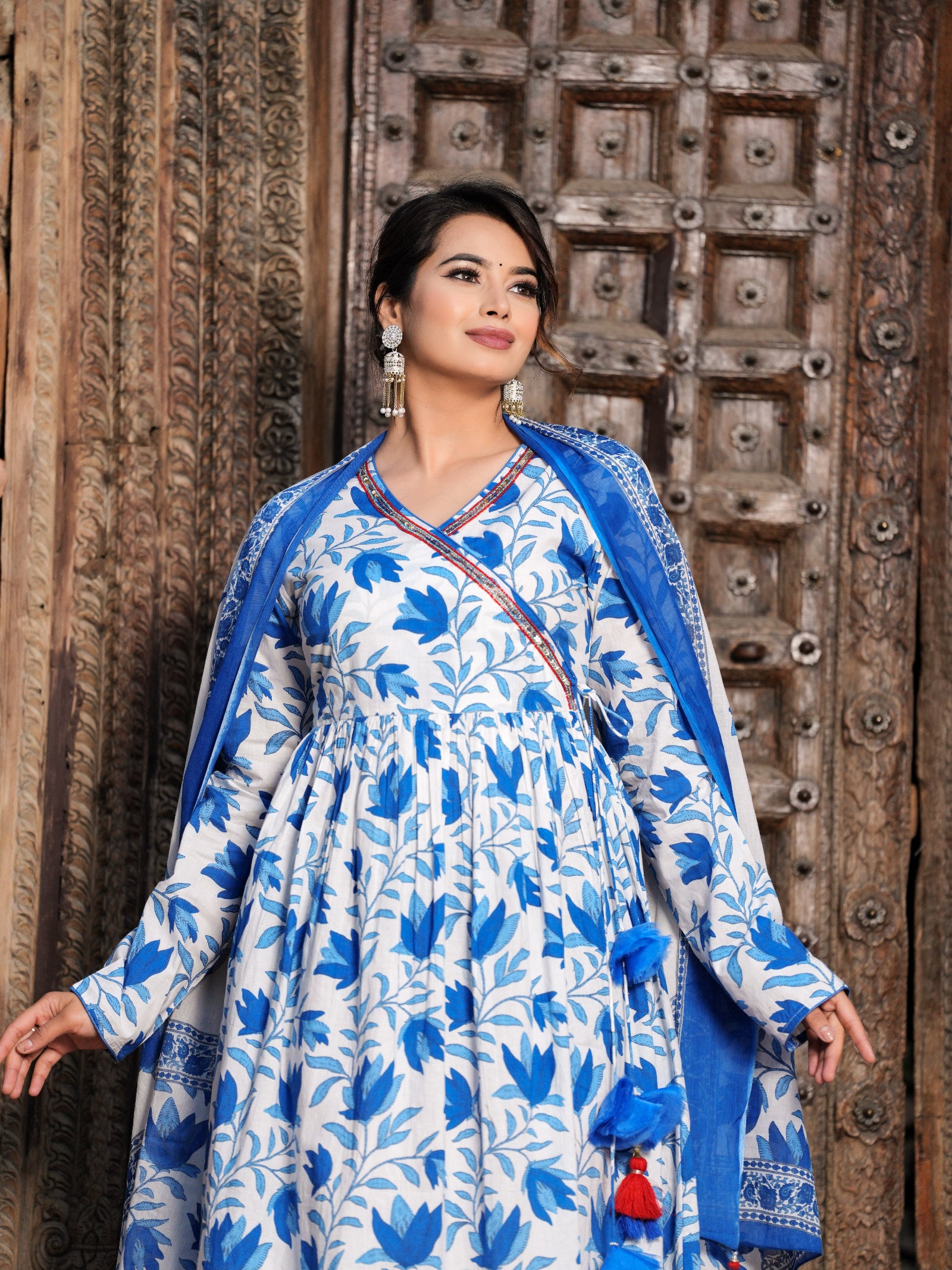 Maluka Women Cotton Floral Print Kurta With Dupatta Set