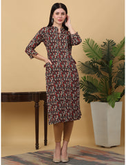 Maluka Women Cotton Kantha Geometric Printed Straight Kurta