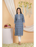 Maluka Women Rayon Floral Printed Straight Kurta
