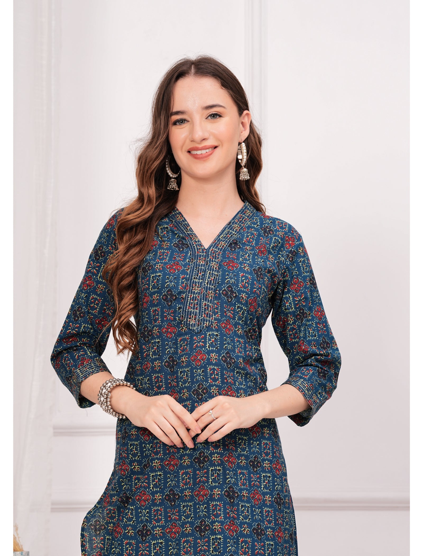 Maluka Women Cotton Printed Straight Kurta
