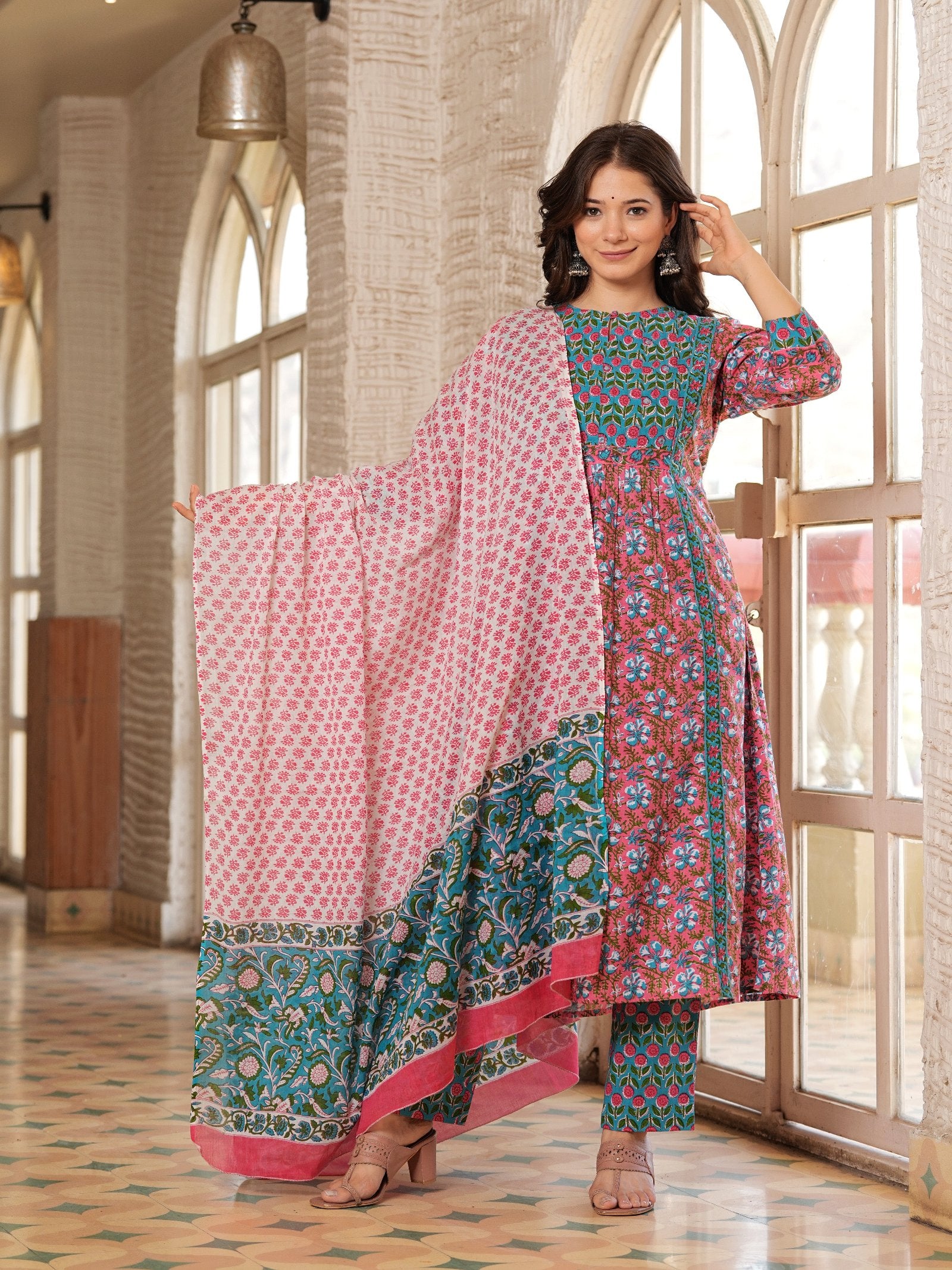 MALUKA WOMEN COTTON FLORAL PRINTED KURTA PANT WITH DUPATTA SET