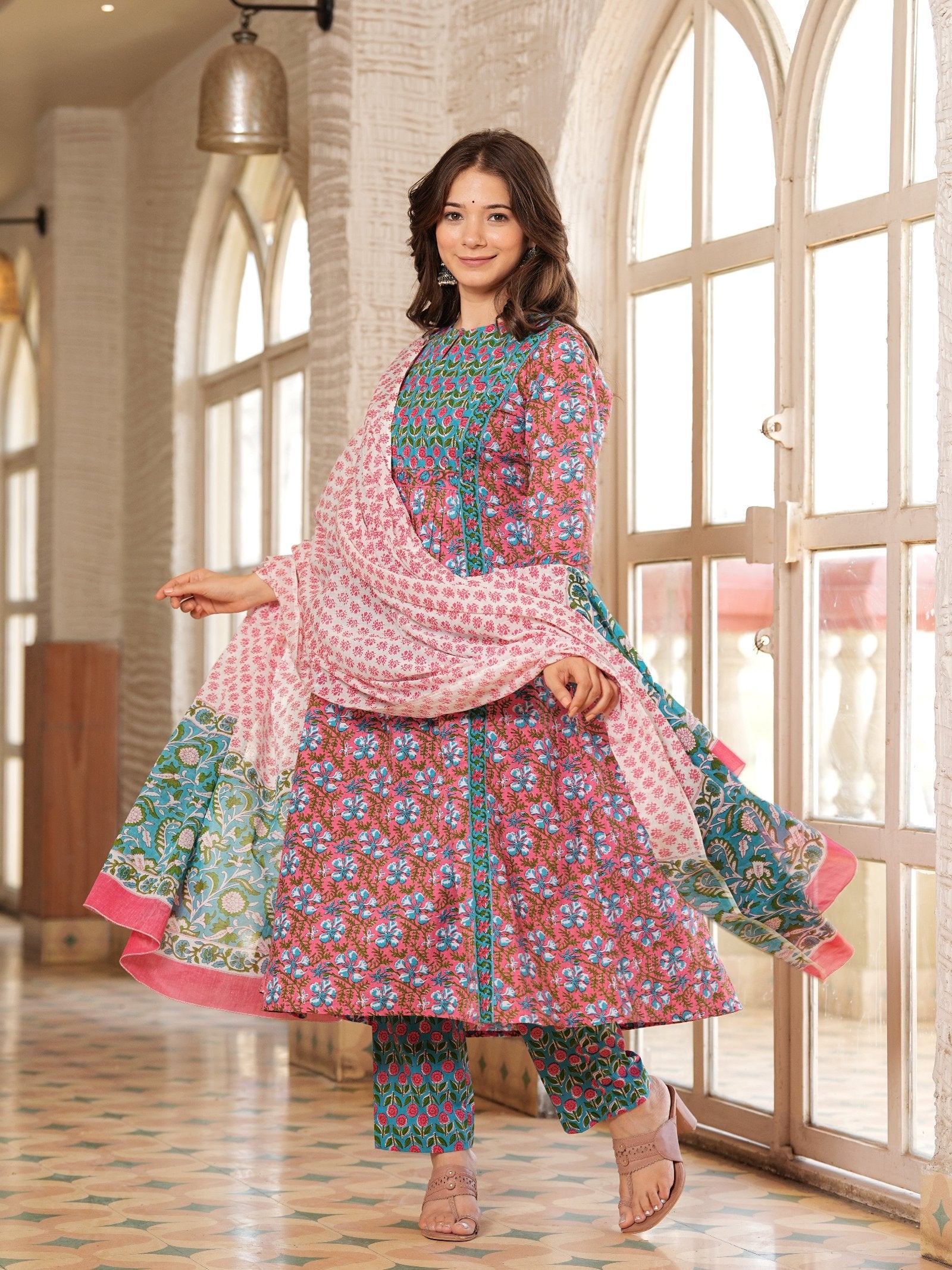 MALUKA WOMEN COTTON FLORAL PRINTED KURTA PANT WITH DUPATTA SET