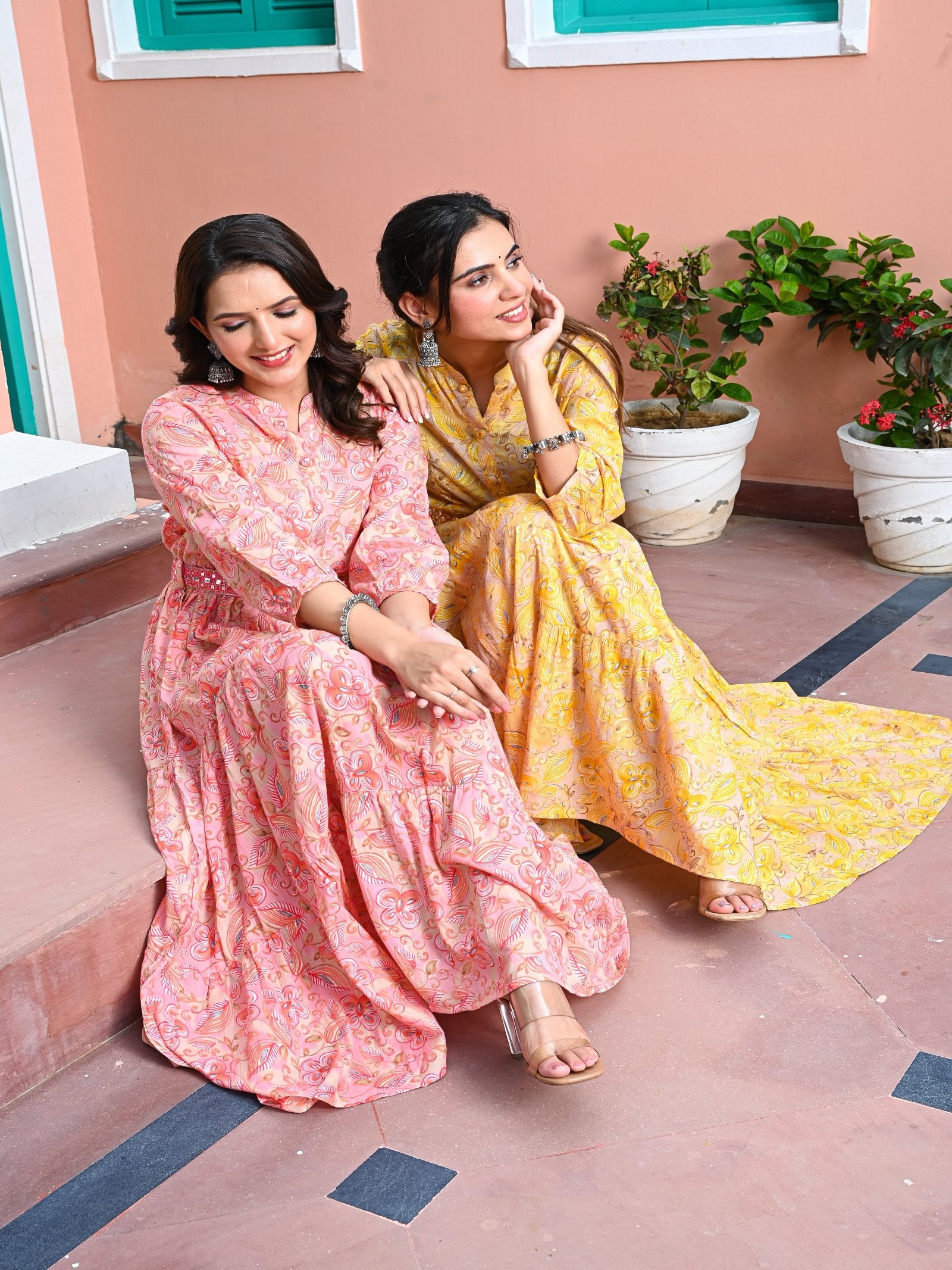 Maluka Women Cotton Foil Floral Printed Kurta