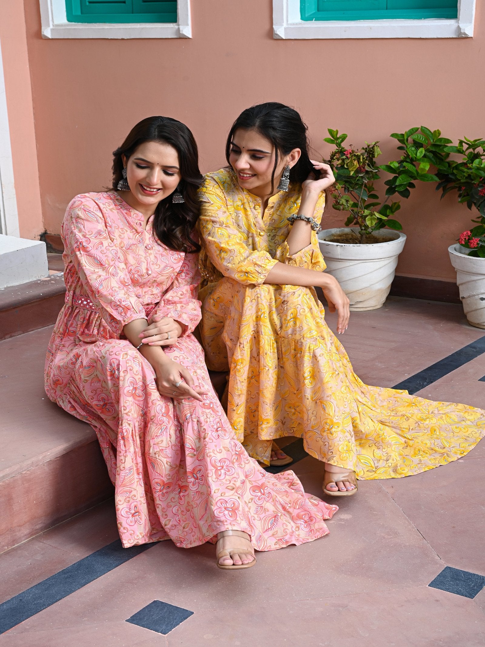 Maluka Women Cotton Foil Floral Printed Kurta