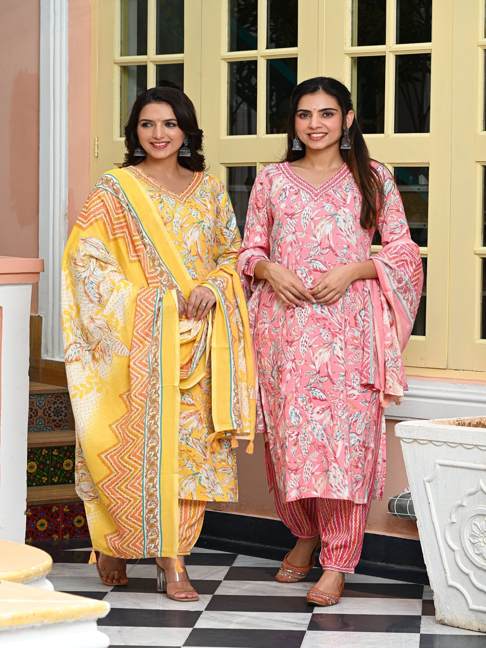 Maluka Women Capsule Foil Floral Printed Kurta Pant with Dupatta Set