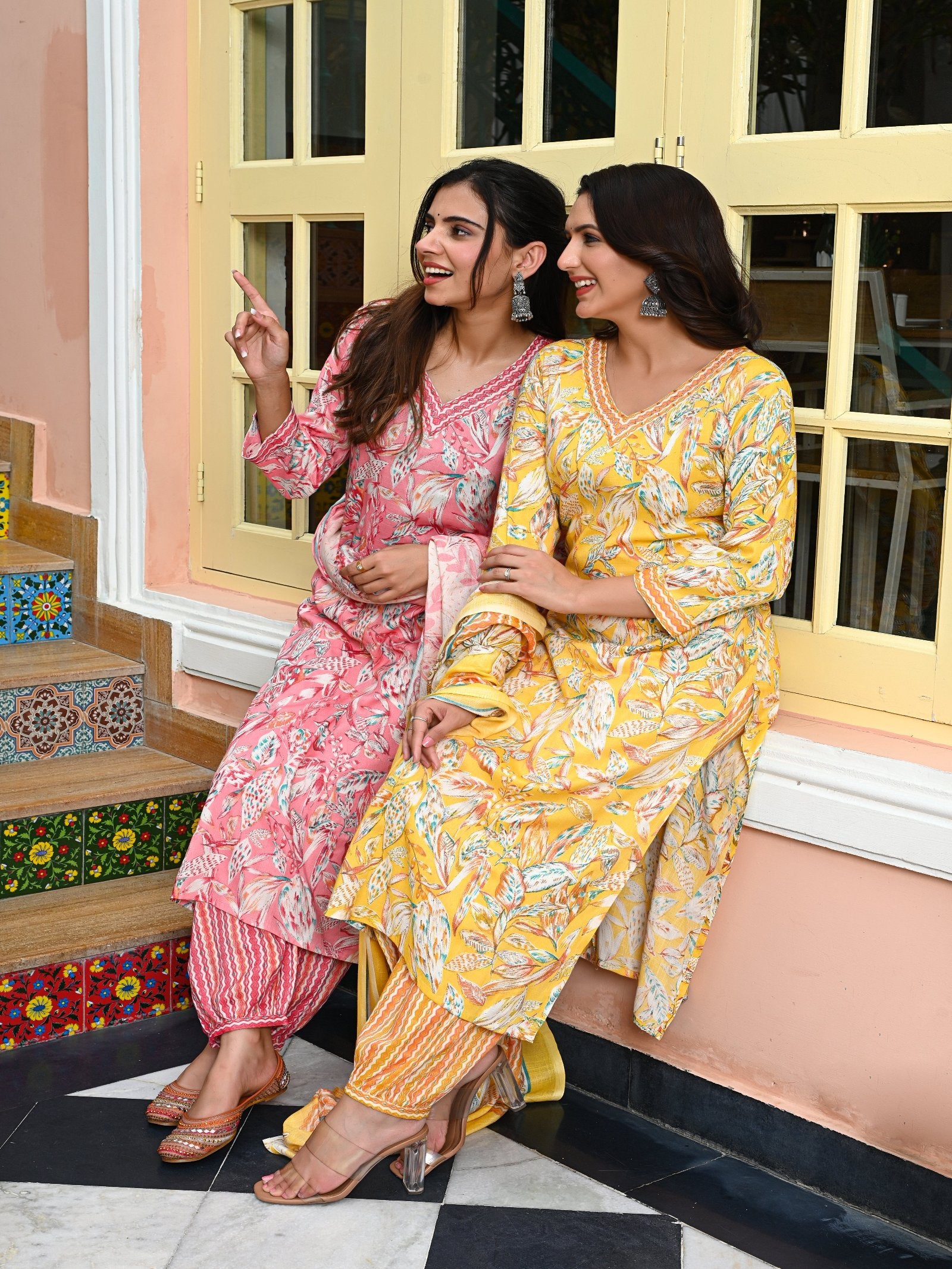 Maluka Women Capsule Foil Floral Printed Kurta Pant with Dupatta Set