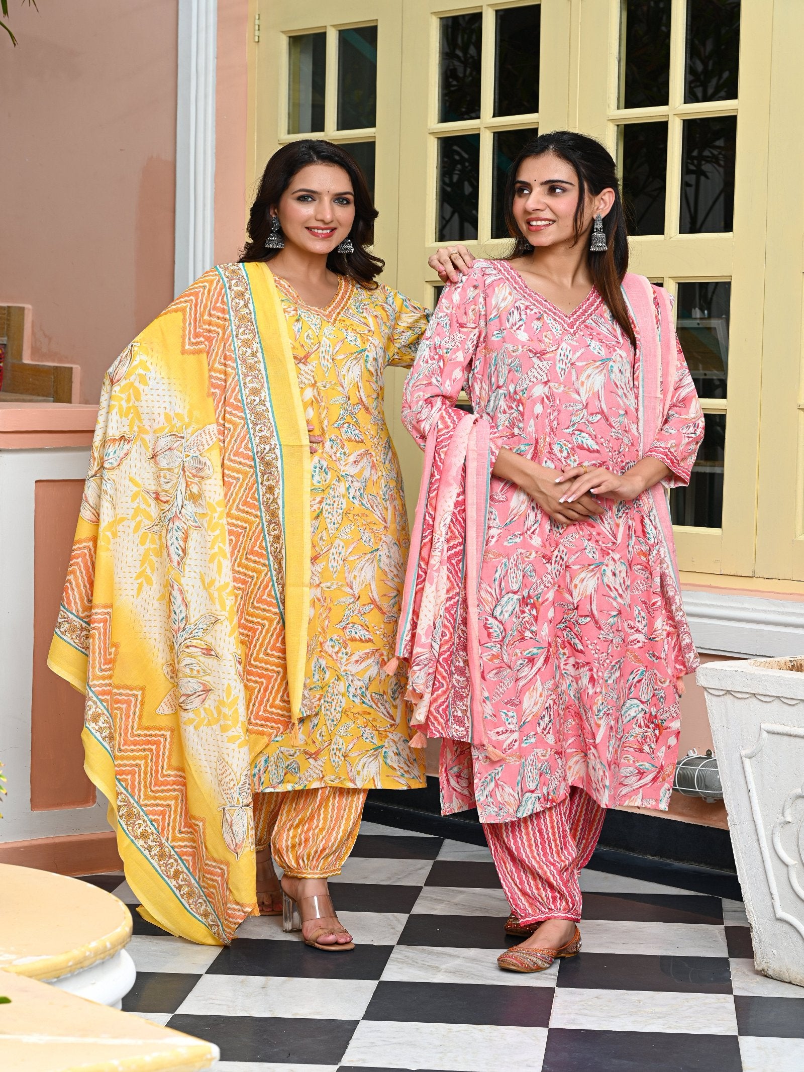 Maluka Women Capsule Foil Floral Printed Kurta Pant with Dupatta Set