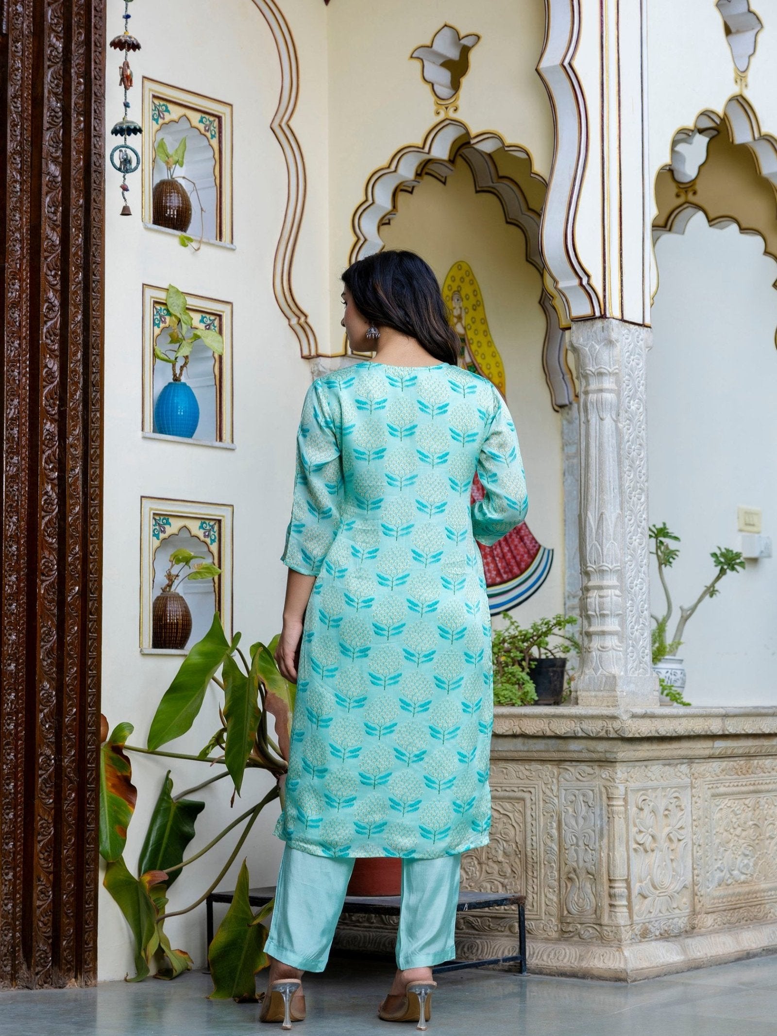 Maluka Women Digital Floral Organza on Embroidered Ethnic Set