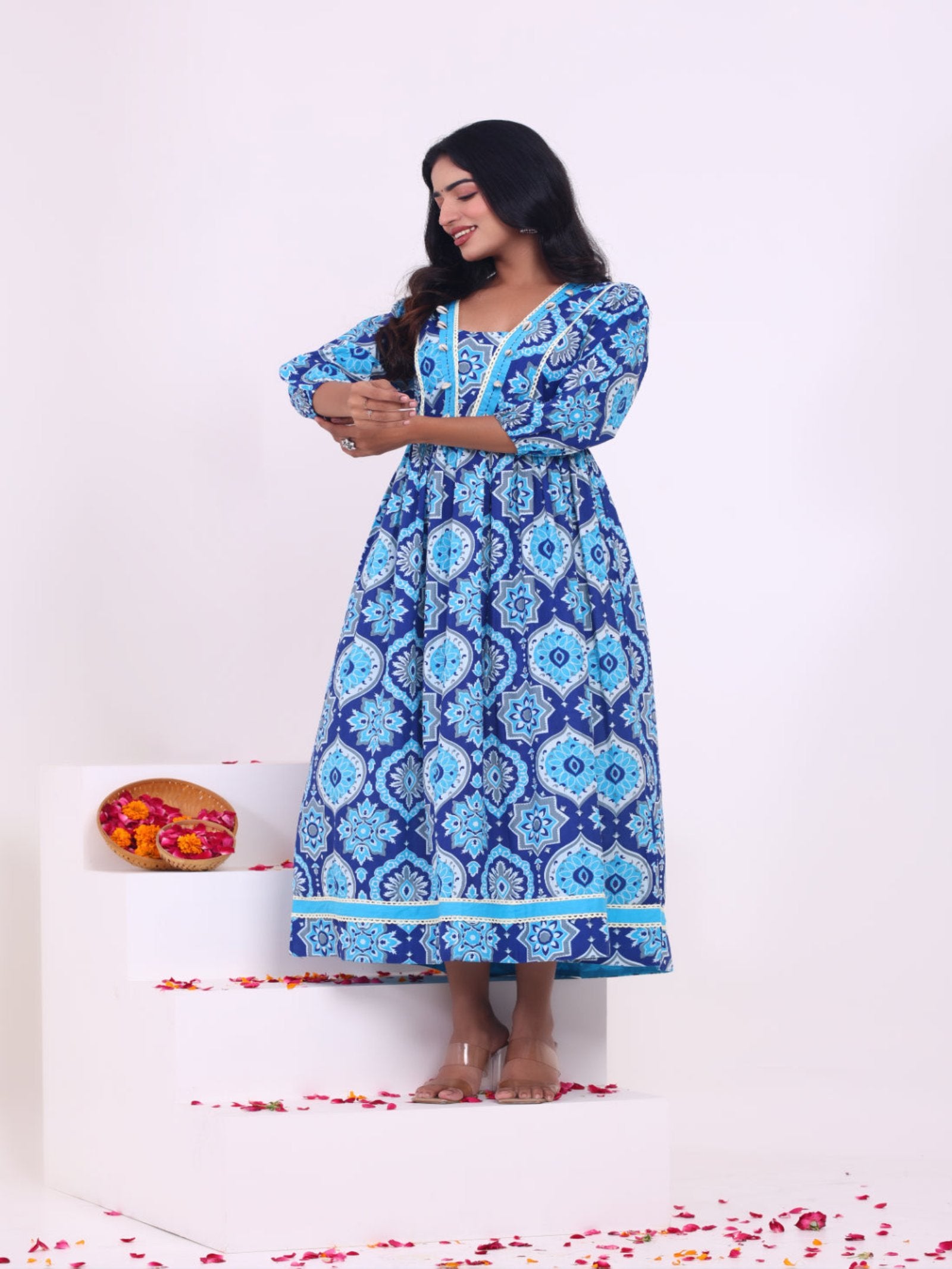 Maluka Women Cotton Floral Printed Kurta