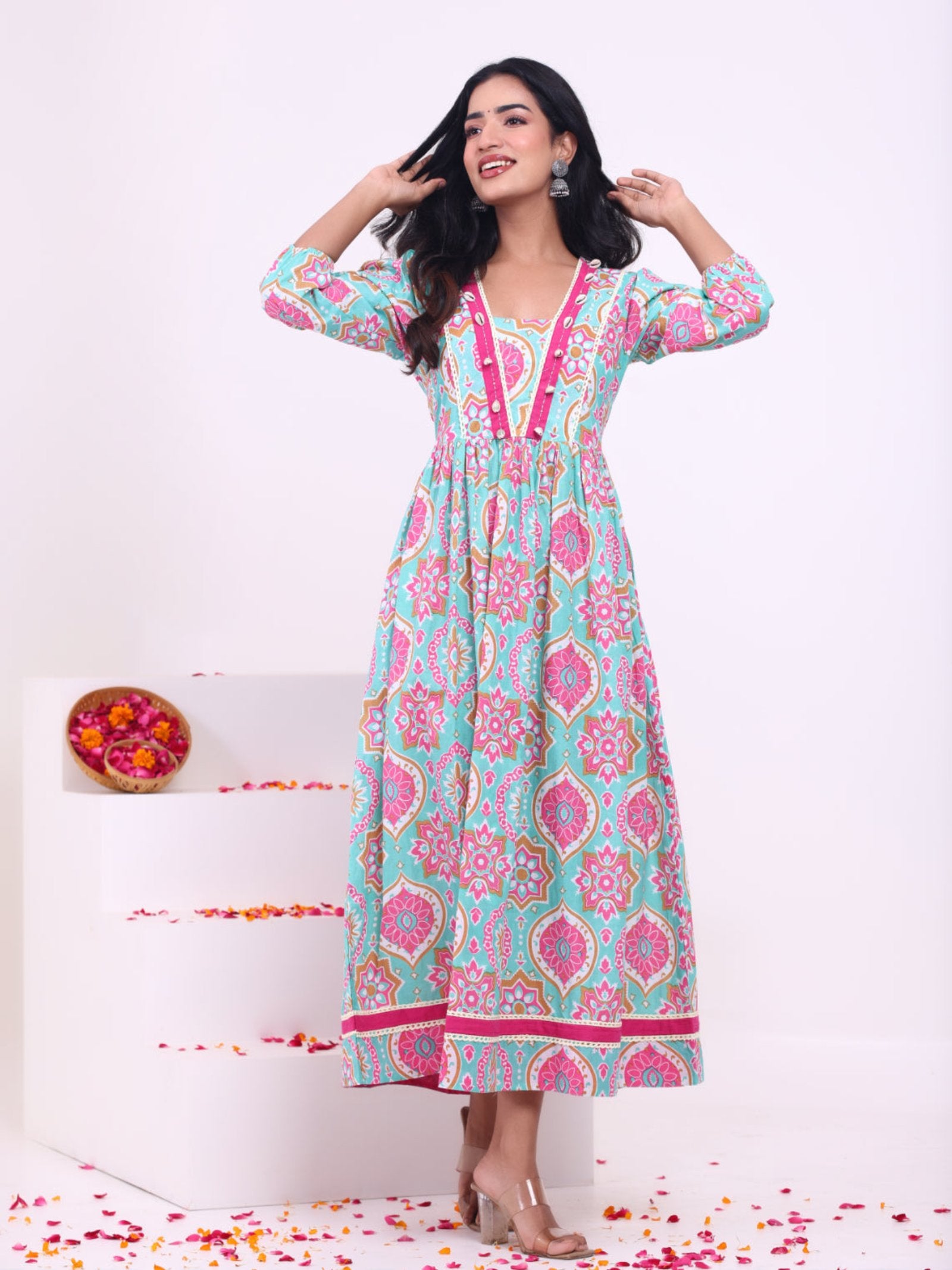 Maluka Women Cotton Floral Printed Kurta