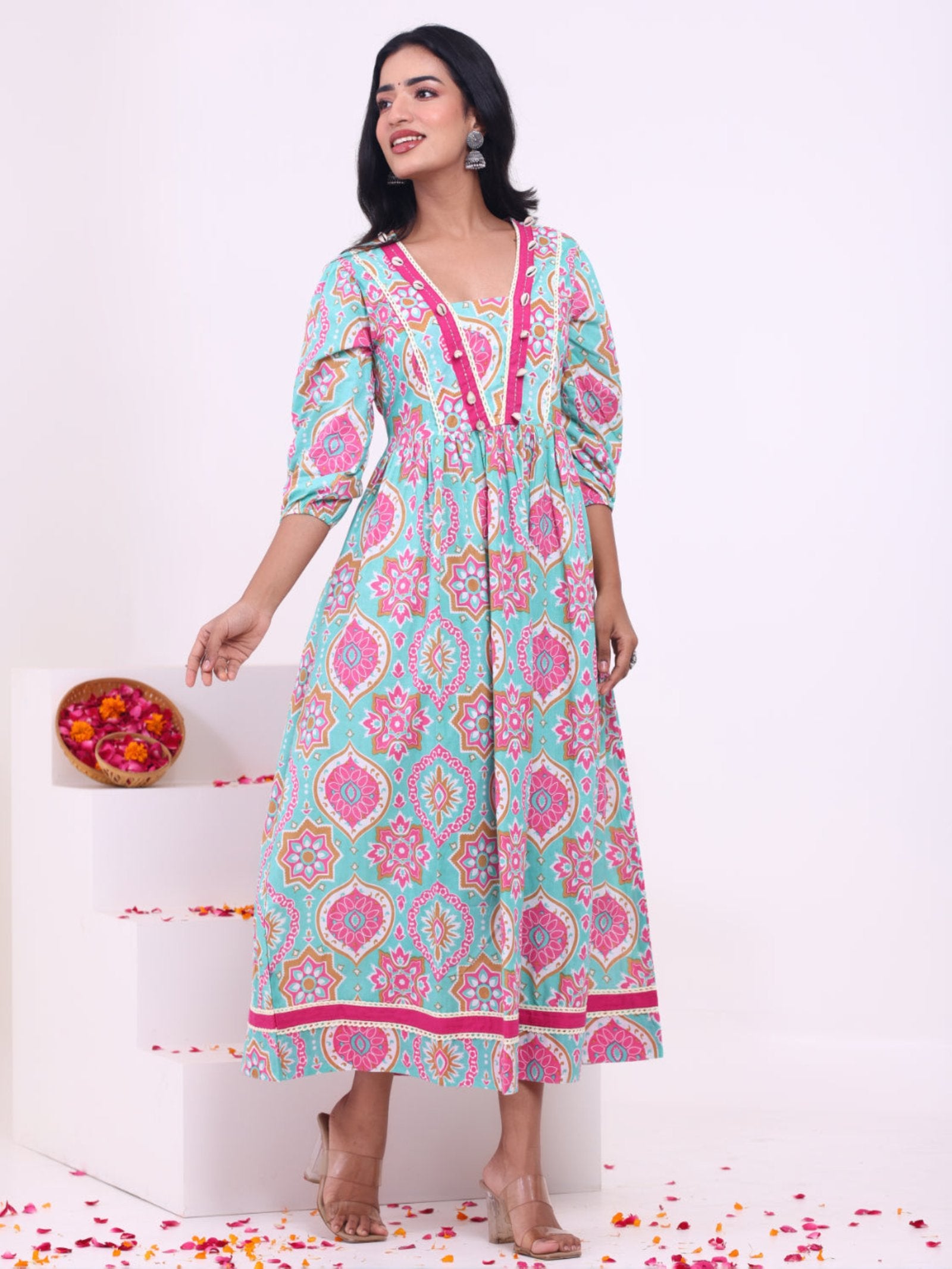 Maluka Women Cotton Floral Printed Kurta