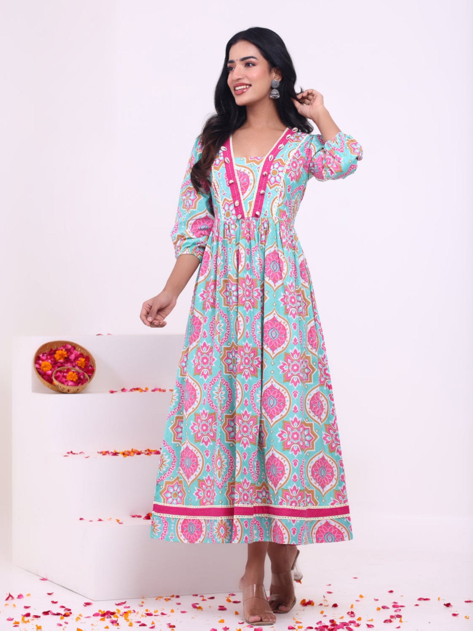 Maluka Women Cotton Floral Printed Kurta