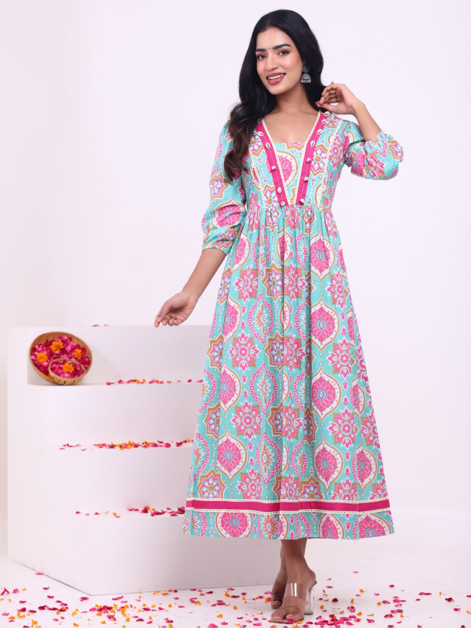Maluka Women Cotton Floral Printed Kurta