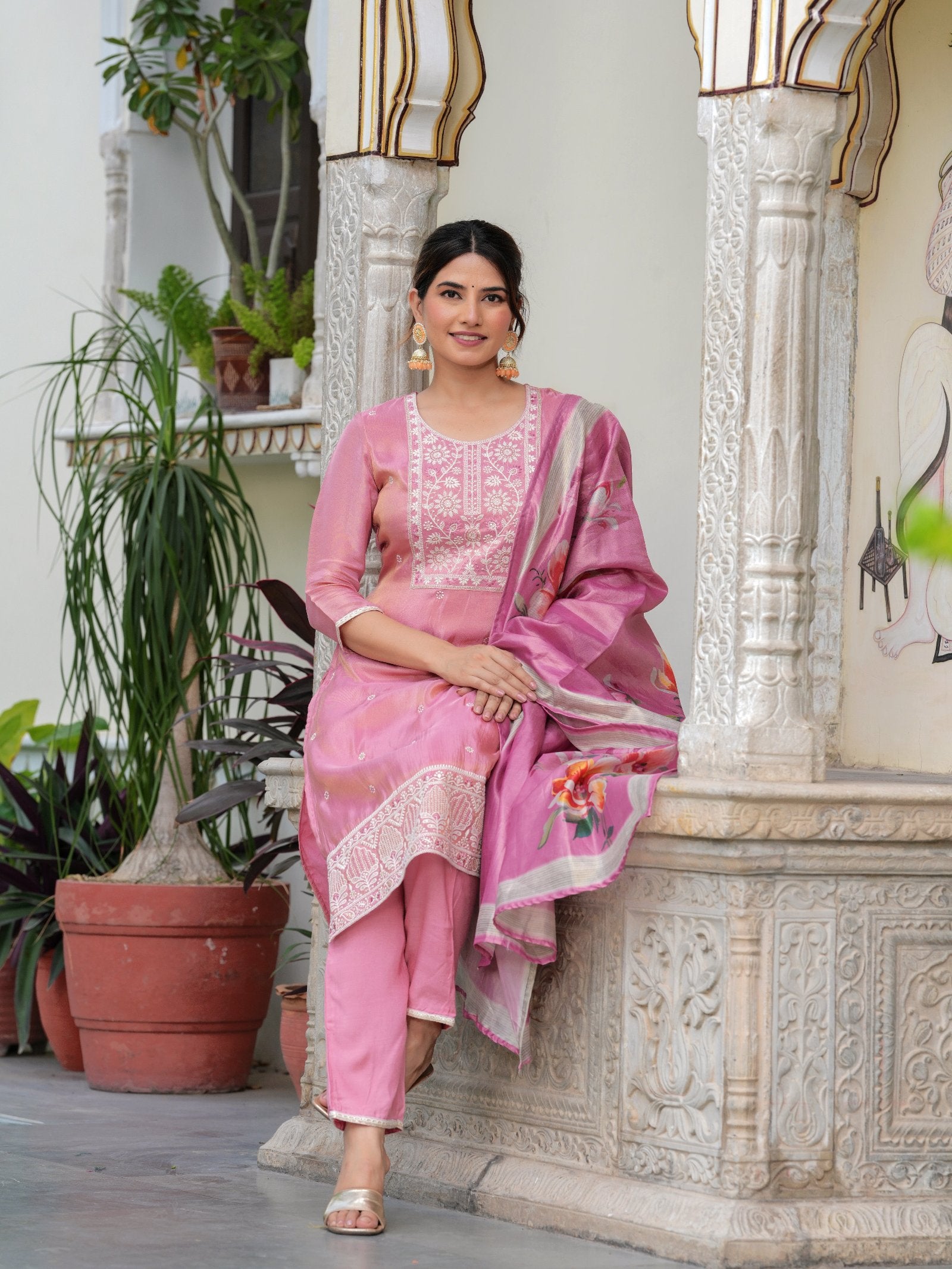 MALUKA WOMEN SHIMMER CREPE EMBROIDERED TISSUE KURTA SET
