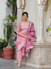 MALUKA WOMEN SHIMMER CREPE EMBROIDERED TISSUE KURTA SET