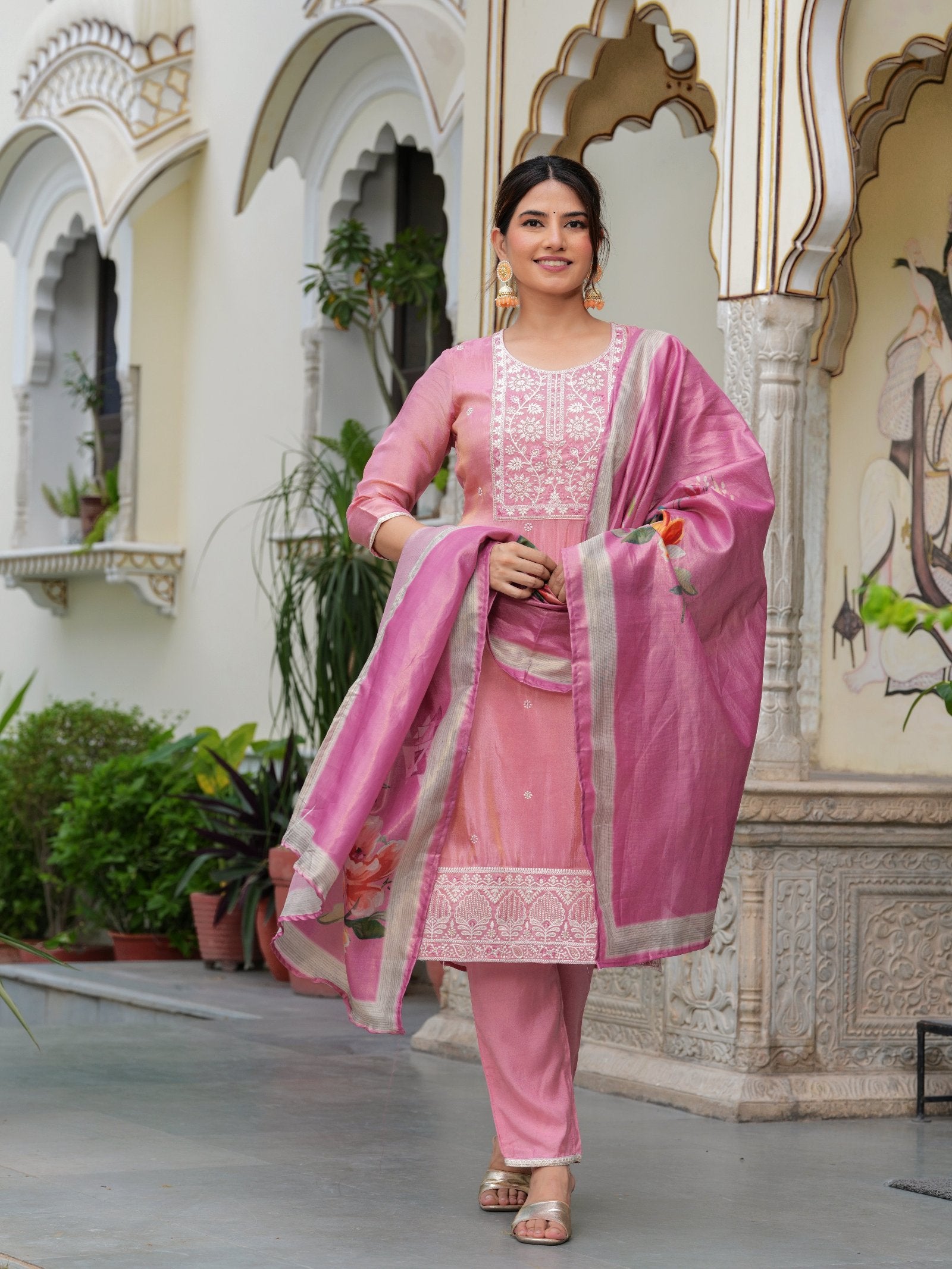 MALUKA WOMEN SHIMMER CREPE EMBROIDERED TISSUE KURTA SET