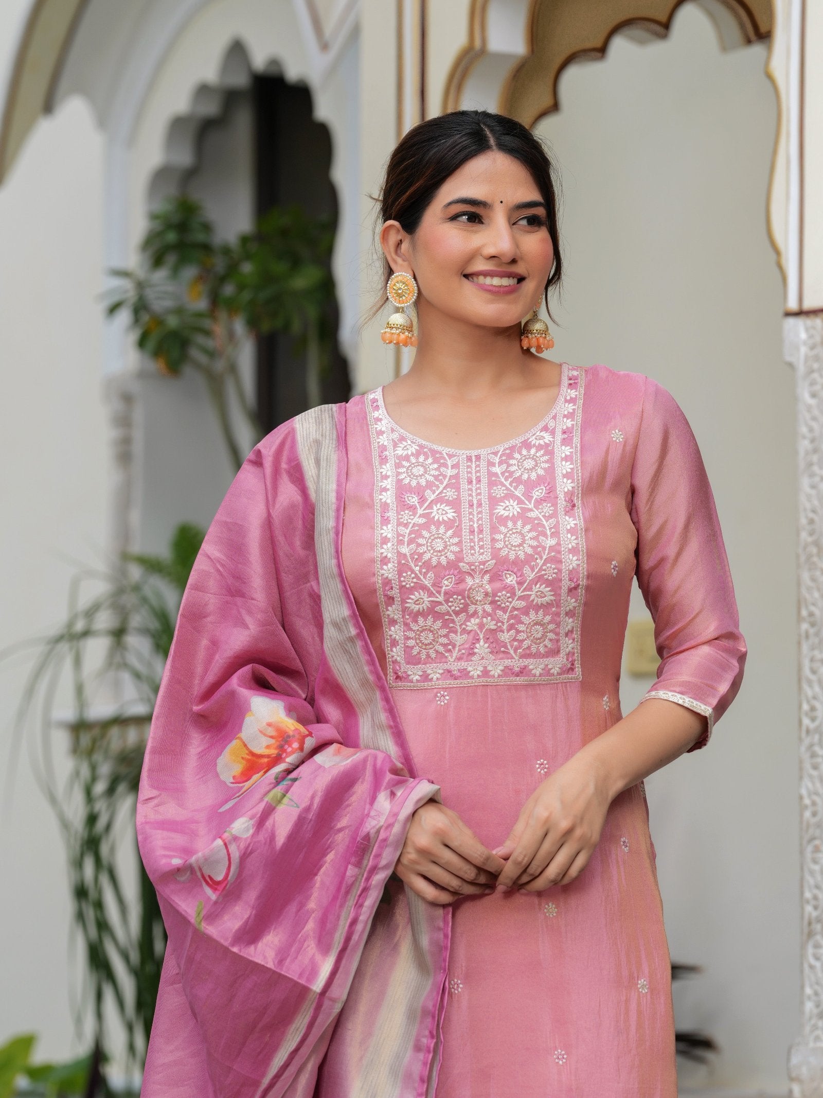 MALUKA WOMEN SHIMMER CREPE EMBROIDERED TISSUE KURTA SET