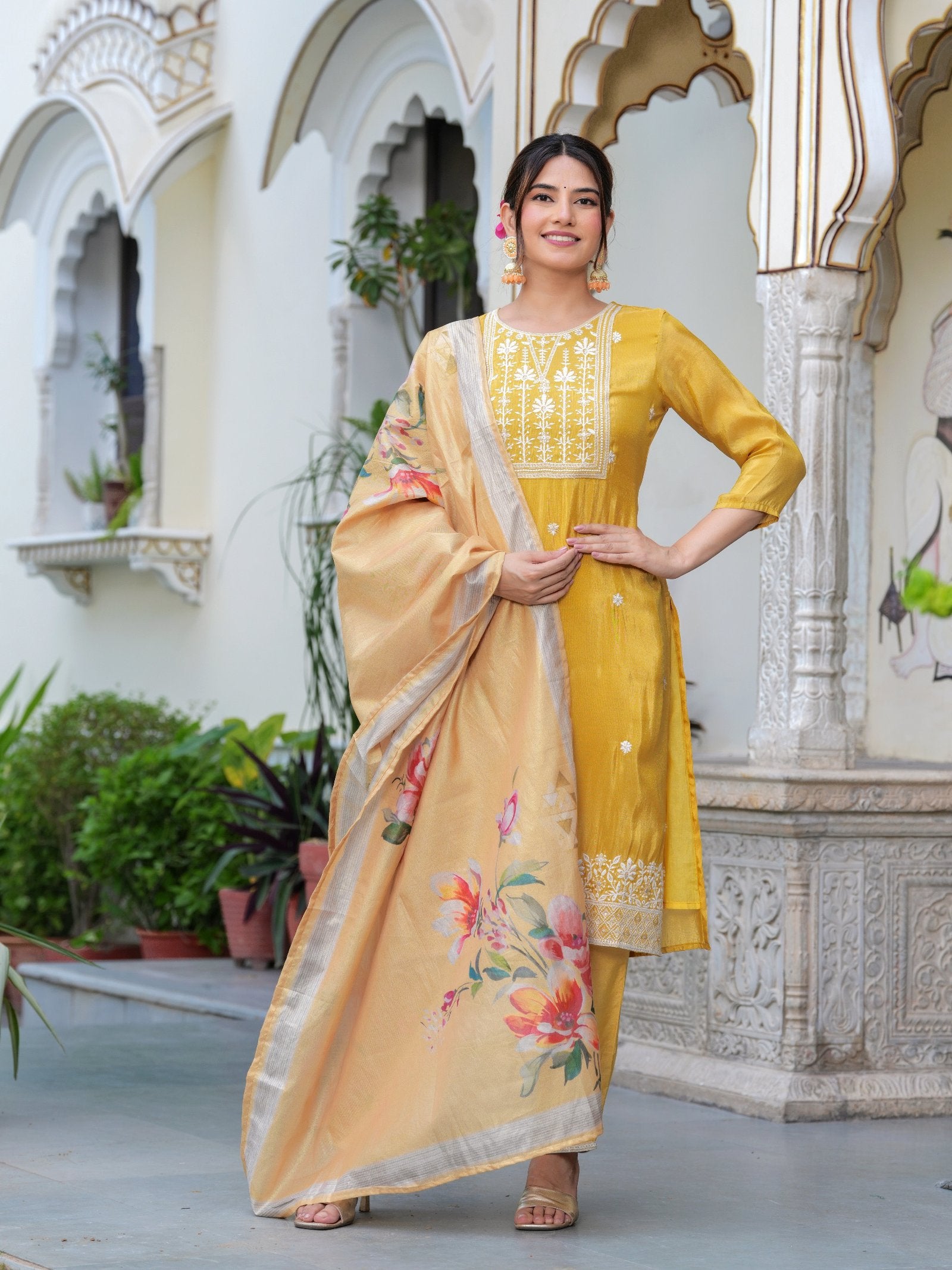 MALUKA WOMEN SHIMMER CREPE EMBROIDERED TISSUE KURTA SET