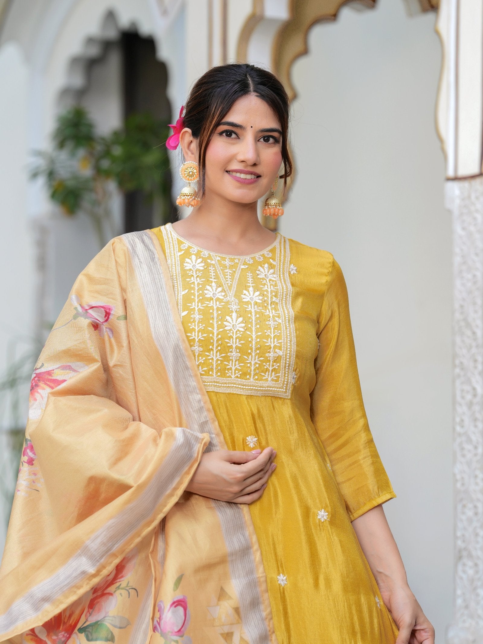 MALUKA WOMEN SHIMMER CREPE EMBROIDERED TISSUE KURTA SET