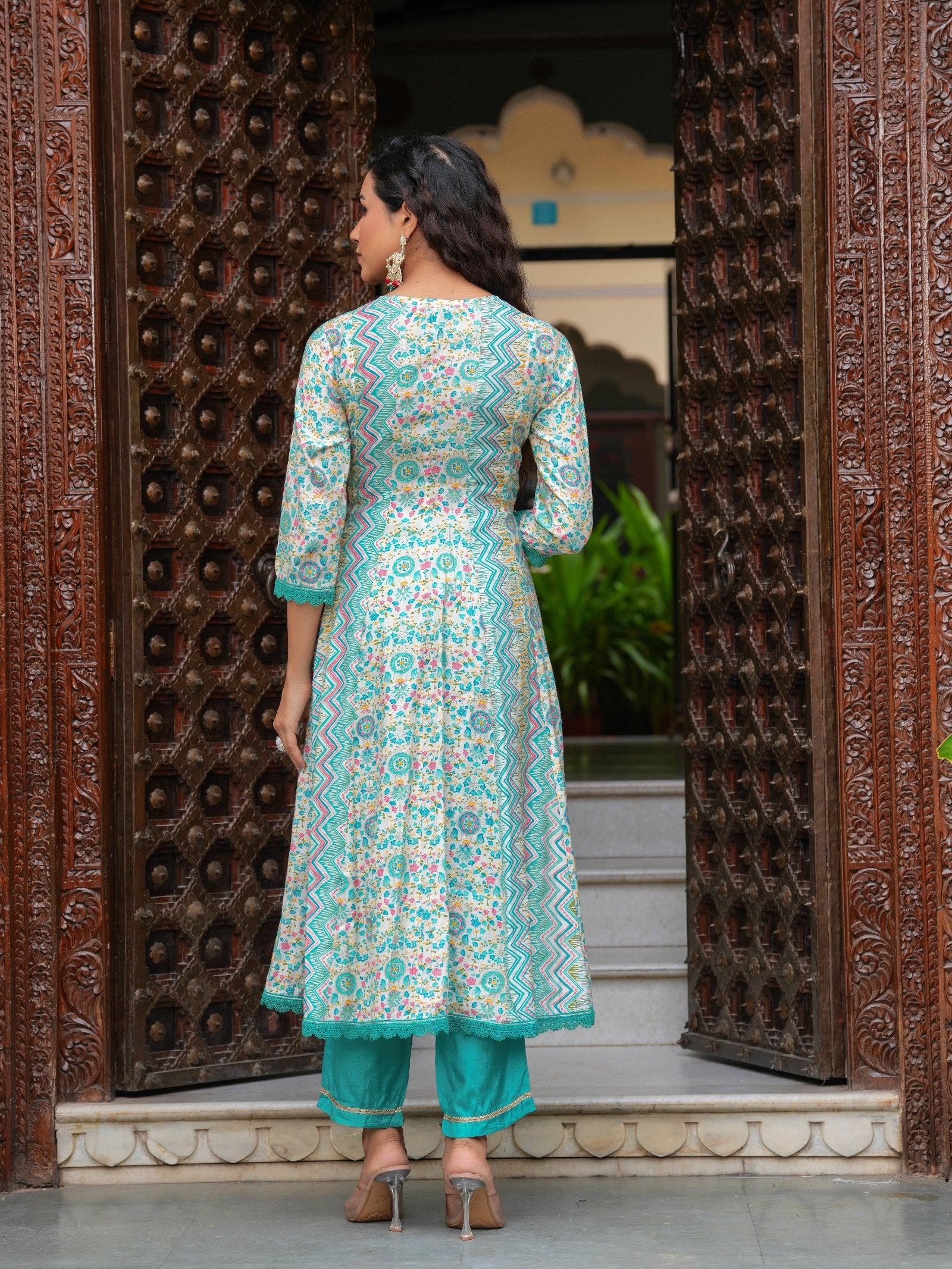 Maluka Women Modal Chanderi Foil Printed Gotta Patti & Sequins Work Kurta Set
