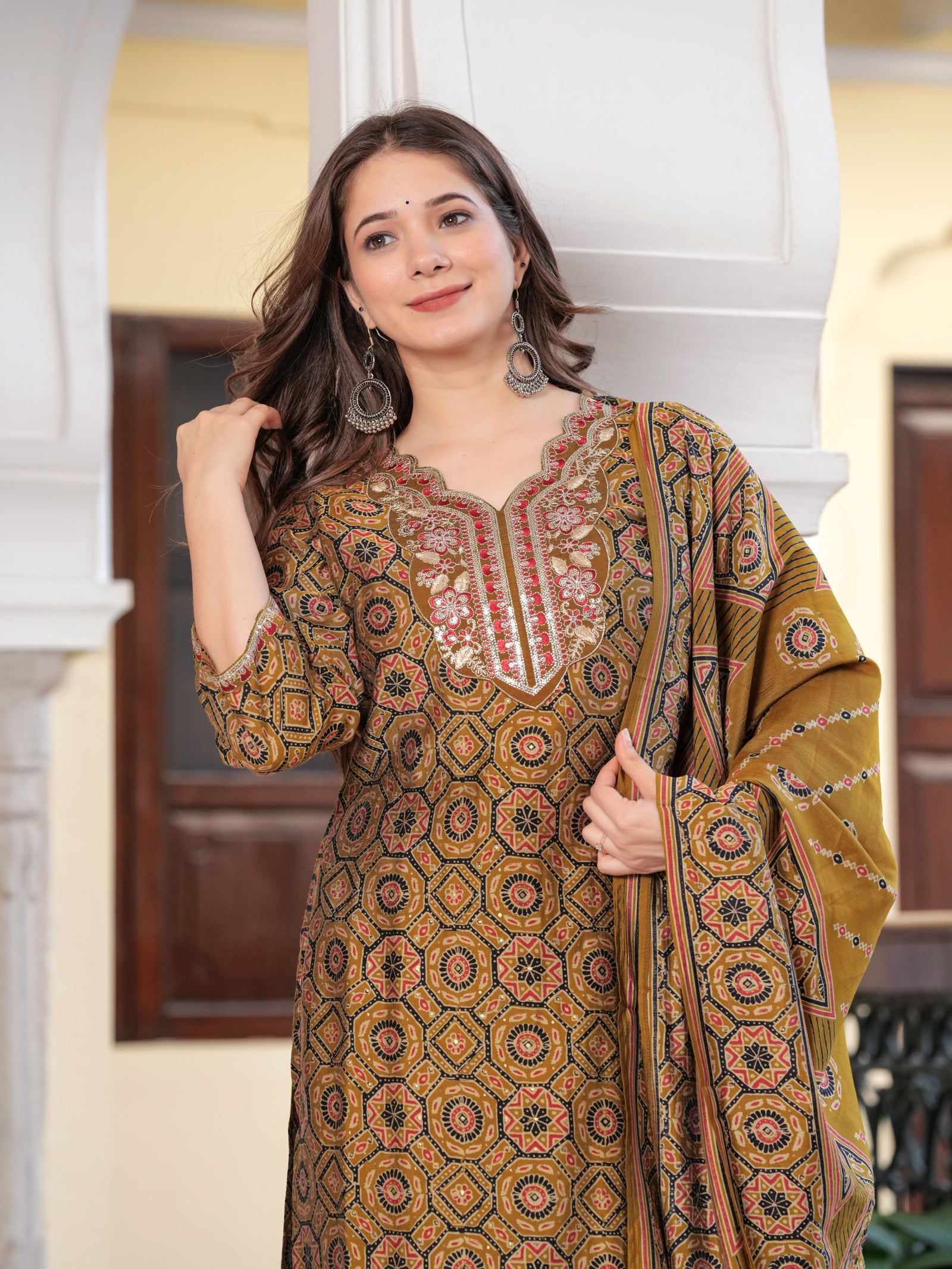 Maluka Women’s Wine & Mehndi Green Ethnic Kurta Set with Dupatta