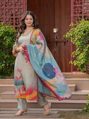 Maluka Women Pink Shimmer Viscose Digital Printed Kurta Pant With Dupatta Set