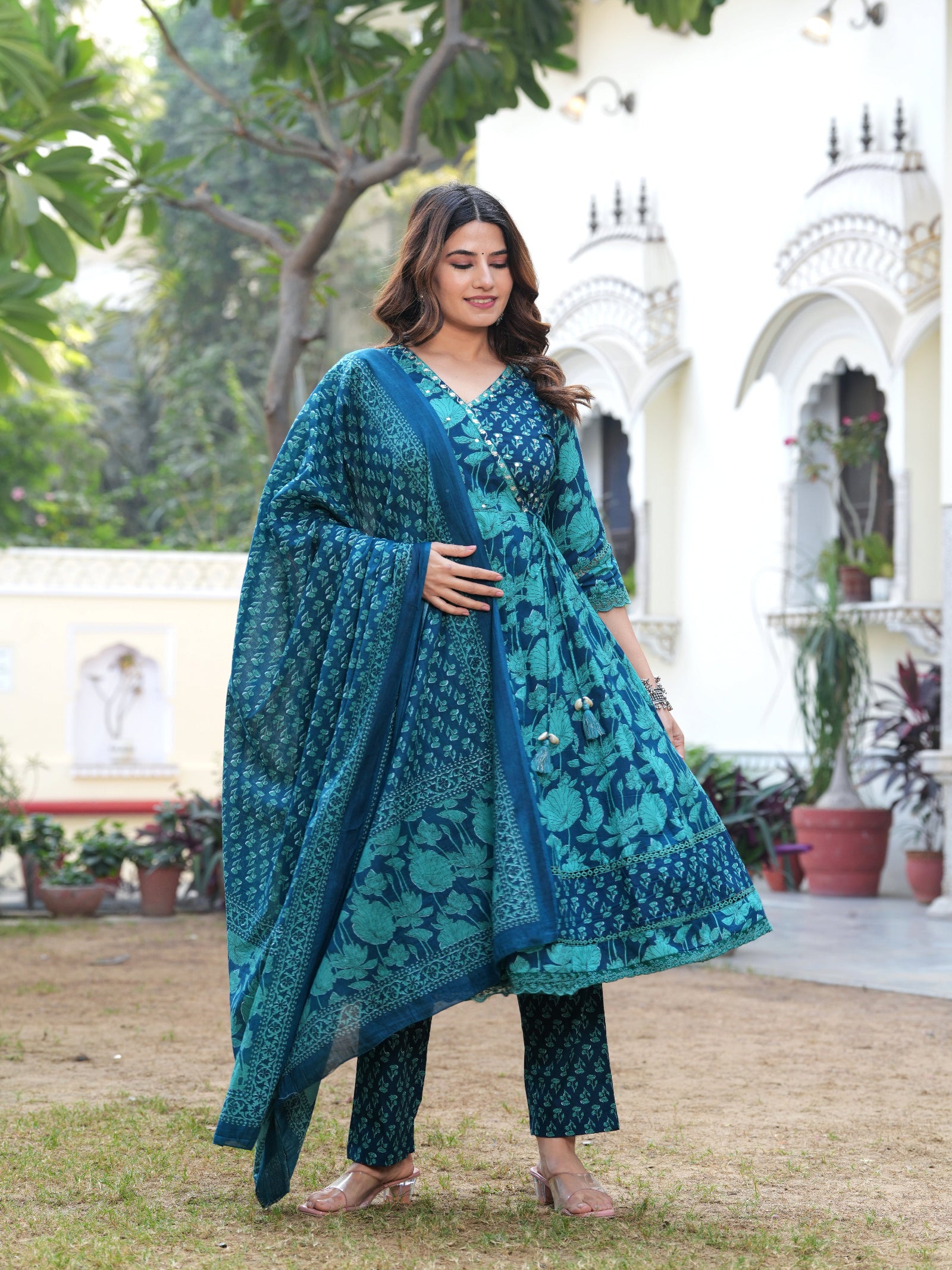 Maluka Women Cotton Floral Printed Kurta Pant With Dupatta Set