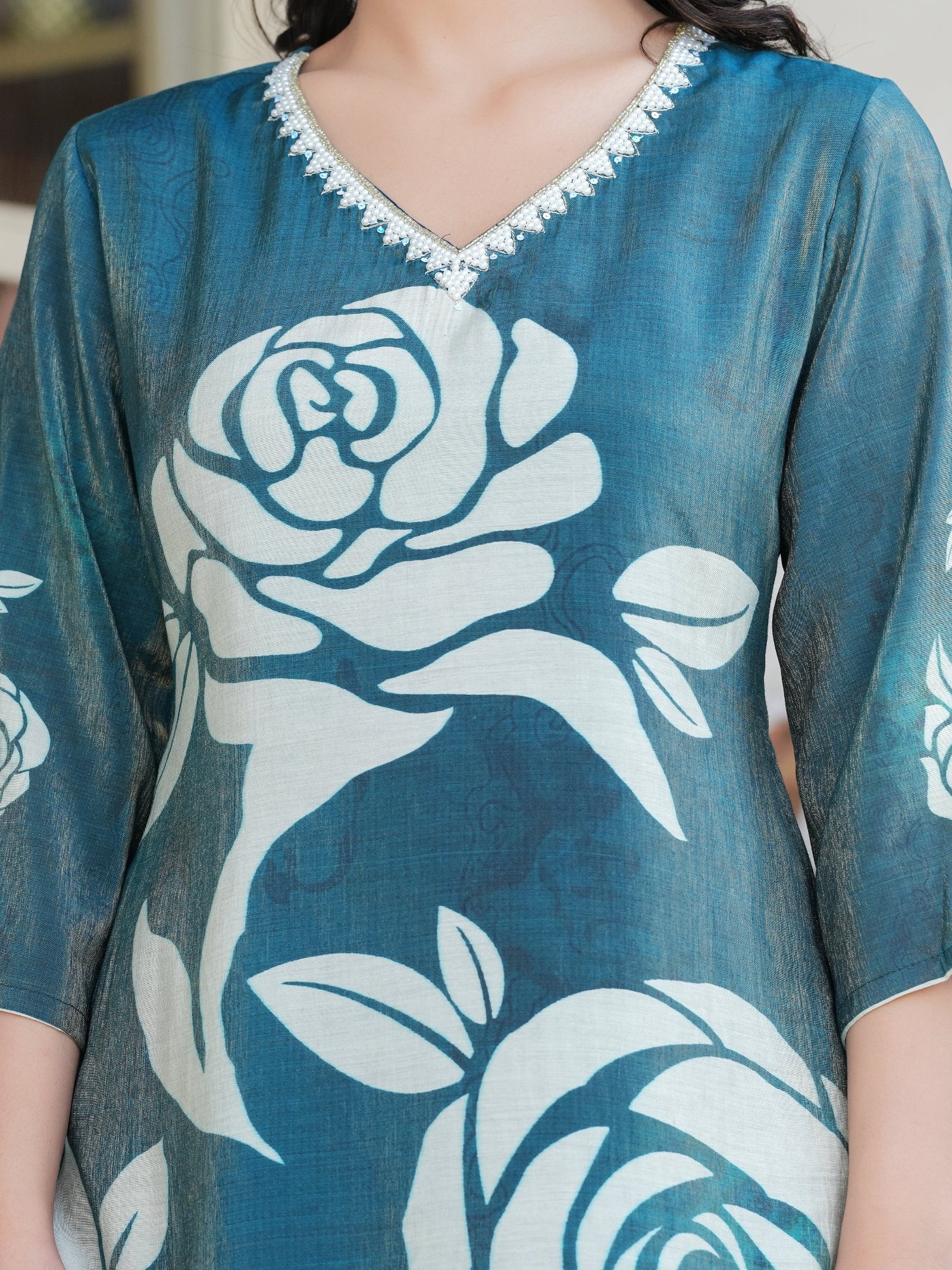 Maluka Women Teal Green Shimmer Maslin Digital Floral Printed Kurta Pant With Dupatta Set