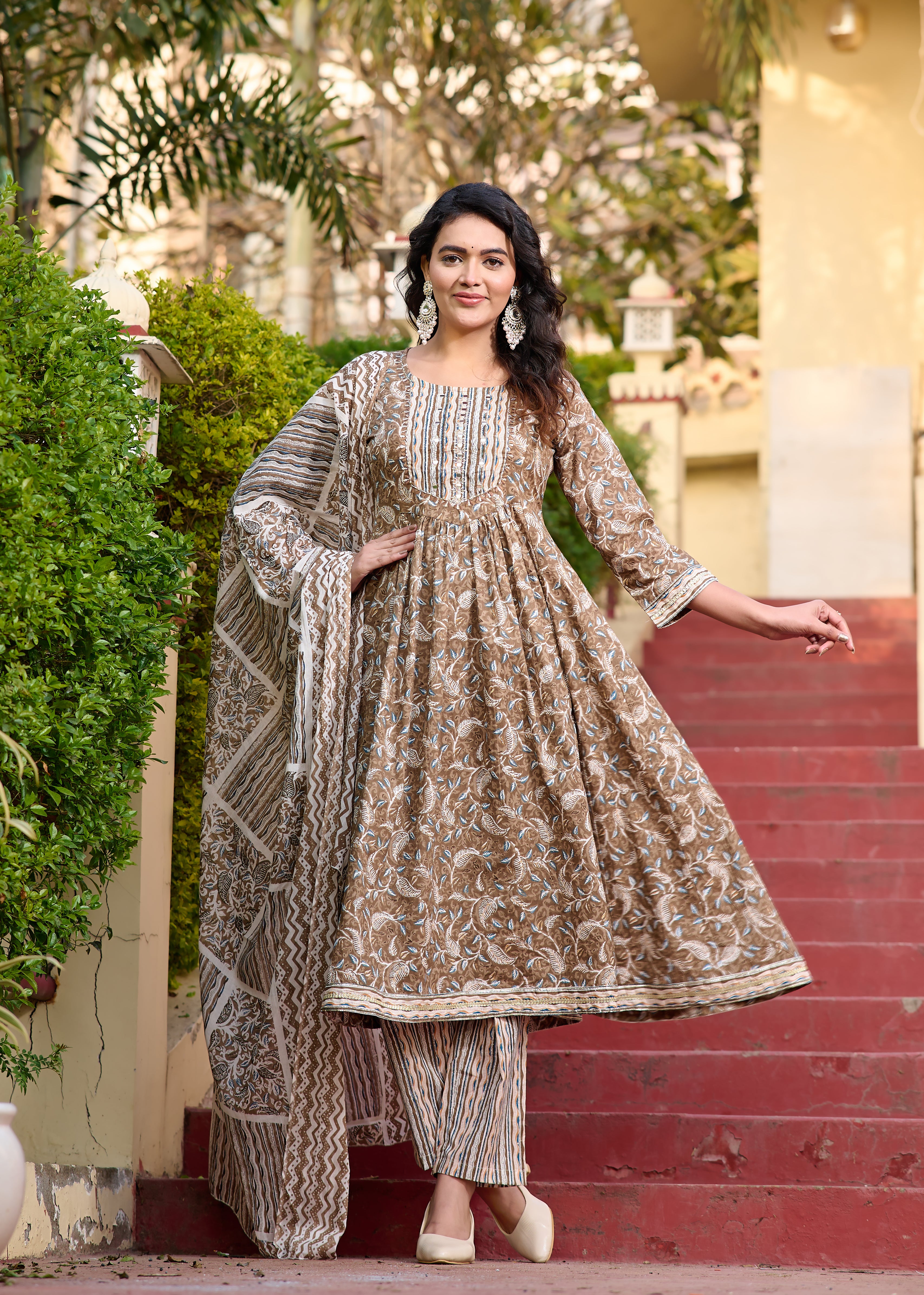 Maluka Women Cotton Floral Printed Kurta Pant with Dupatta Set