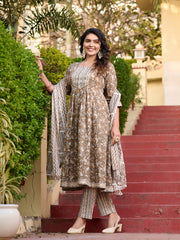Maluka Women Cotton Floral Printed Kurta Pant with Dupatta Set