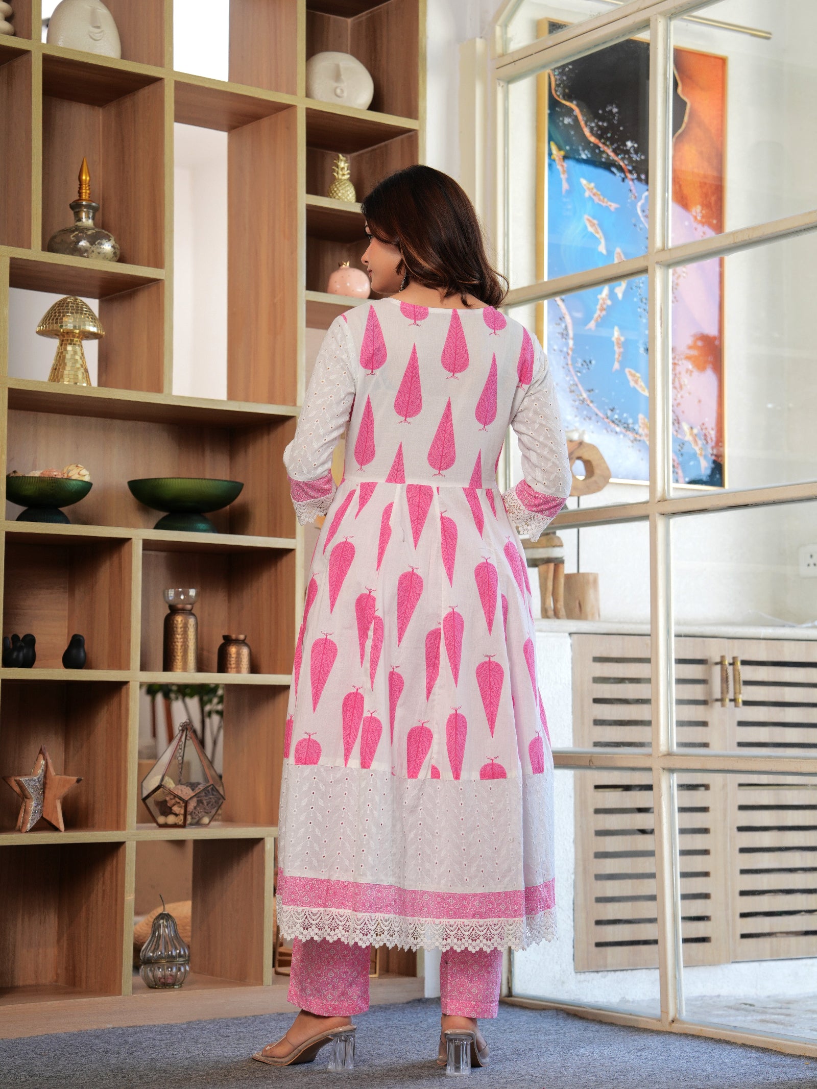 Maluka Women Pink Cotton Floral Printed Kurta Pant Dupatta Set