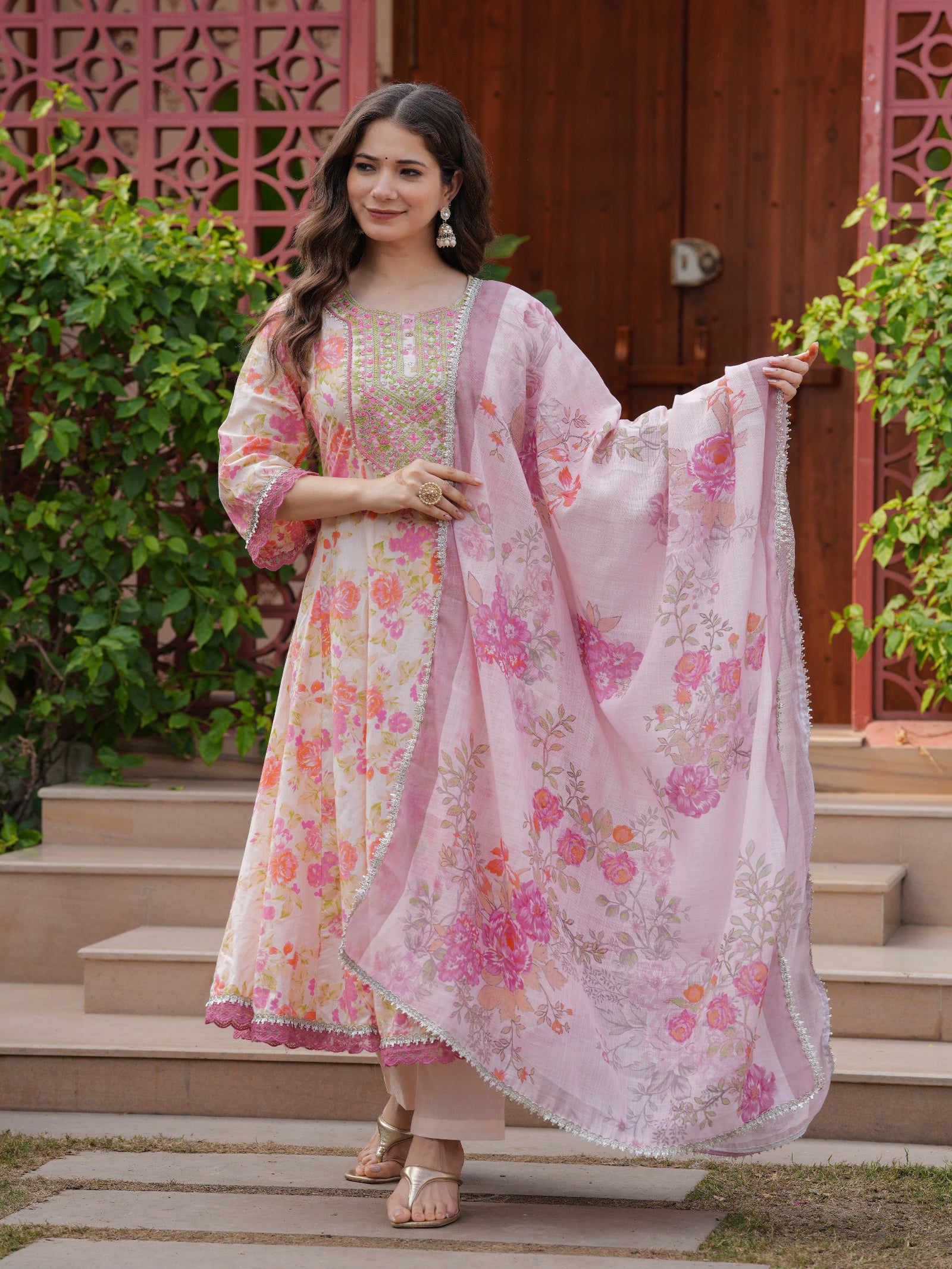 Maluka Women Pink Cotton Floral Printed Kurta Pant Dupatta Set