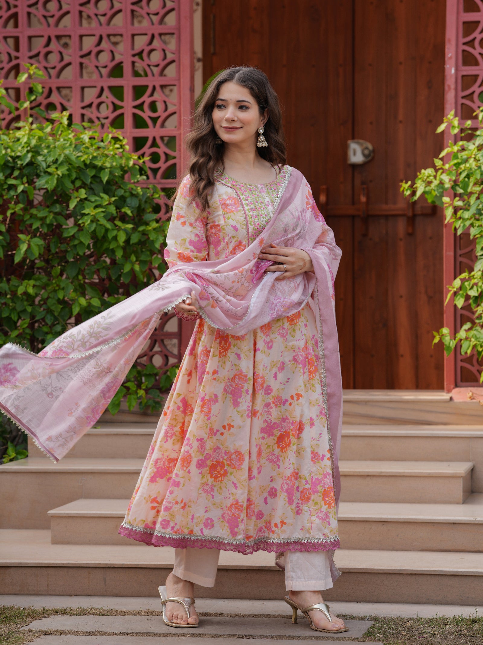 Maluka Women Pink Cotton Floral Printed Kurta Pant Dupatta Set