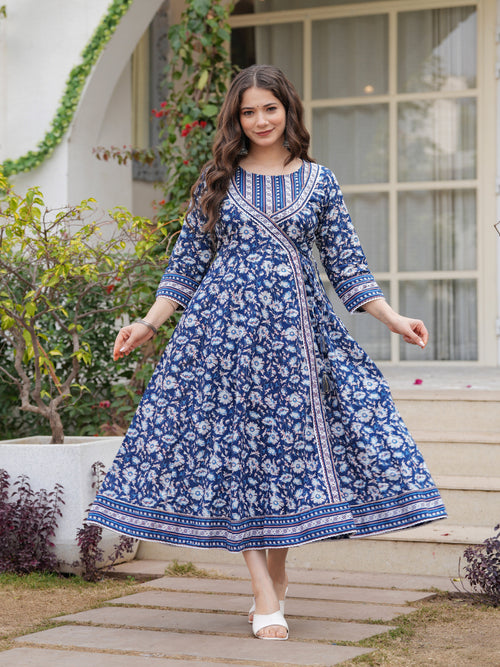 Maluka Women Blue Cotton Floral Printed Kurta Pant Dupatta Set