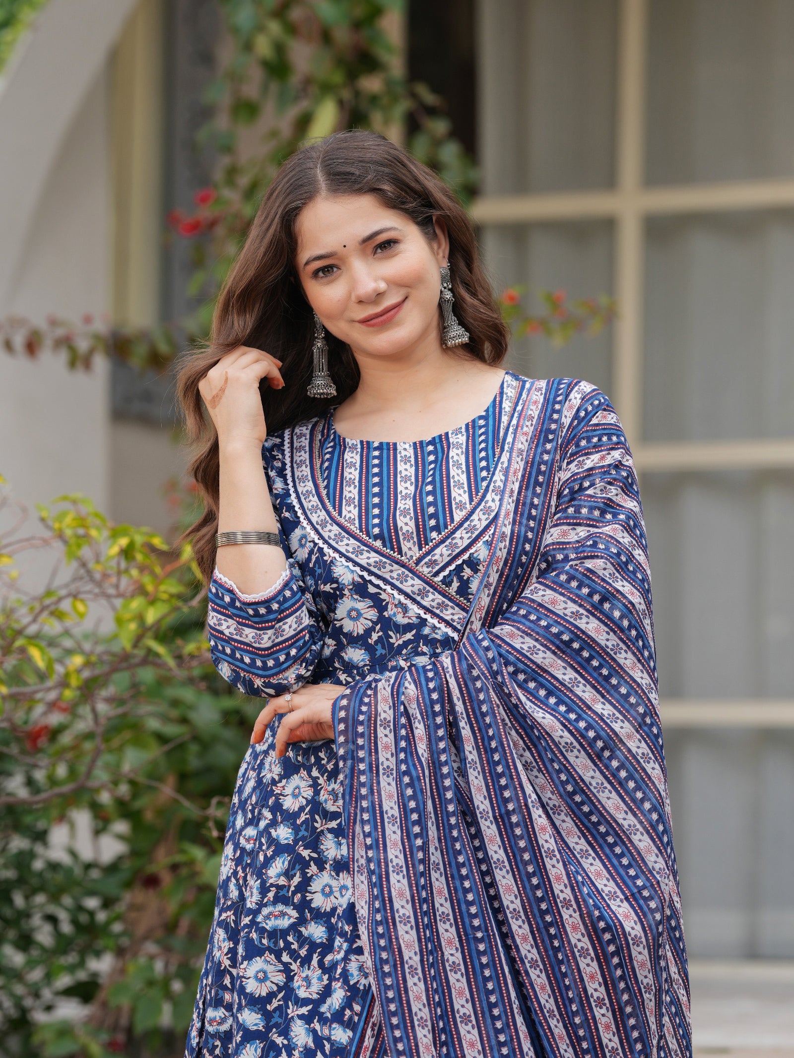 Maluka Women Blue Cotton Floral Printed Kurta Pant Dupatta Set