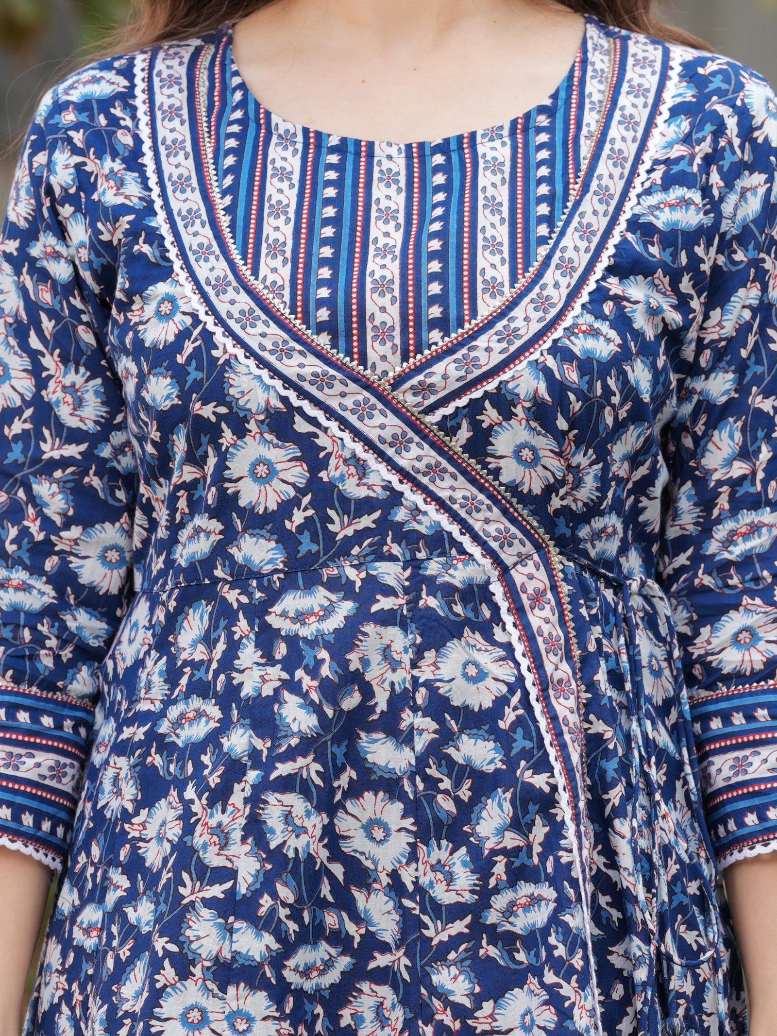 Maluka Women Blue Cotton Floral Printed Kurta Pant Dupatta Set